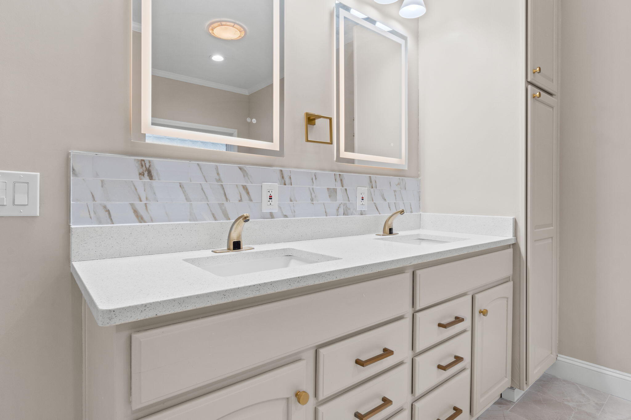 CANO ESTATES - Residential