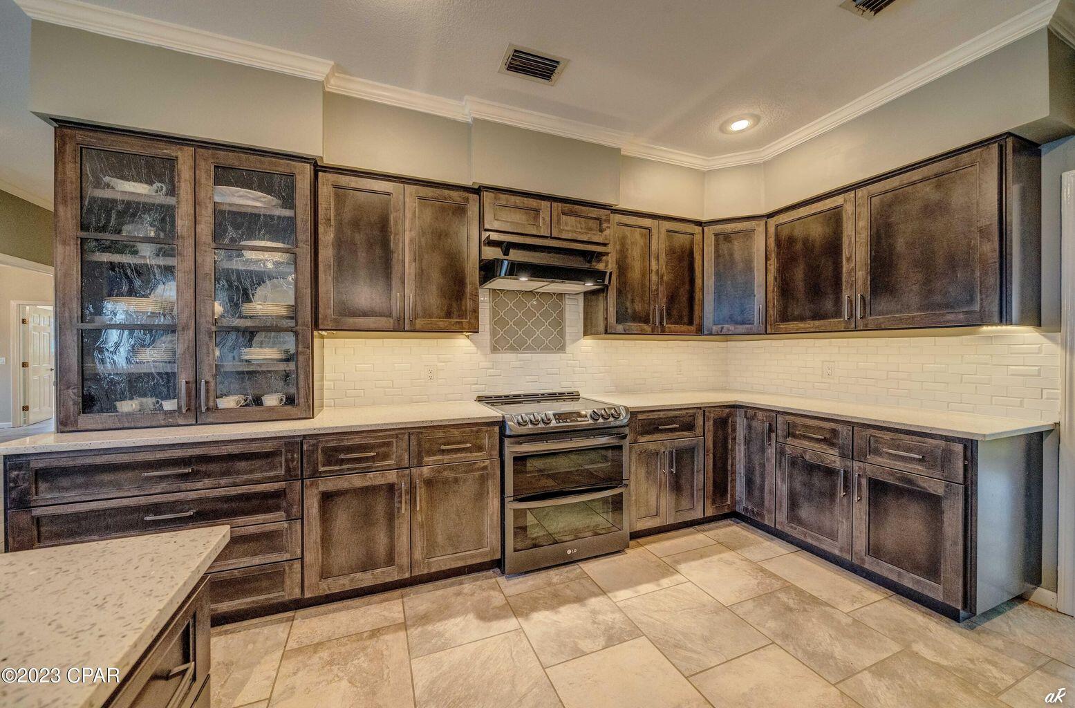 COLONY CLUB HARBOUR PH 3 - Residential