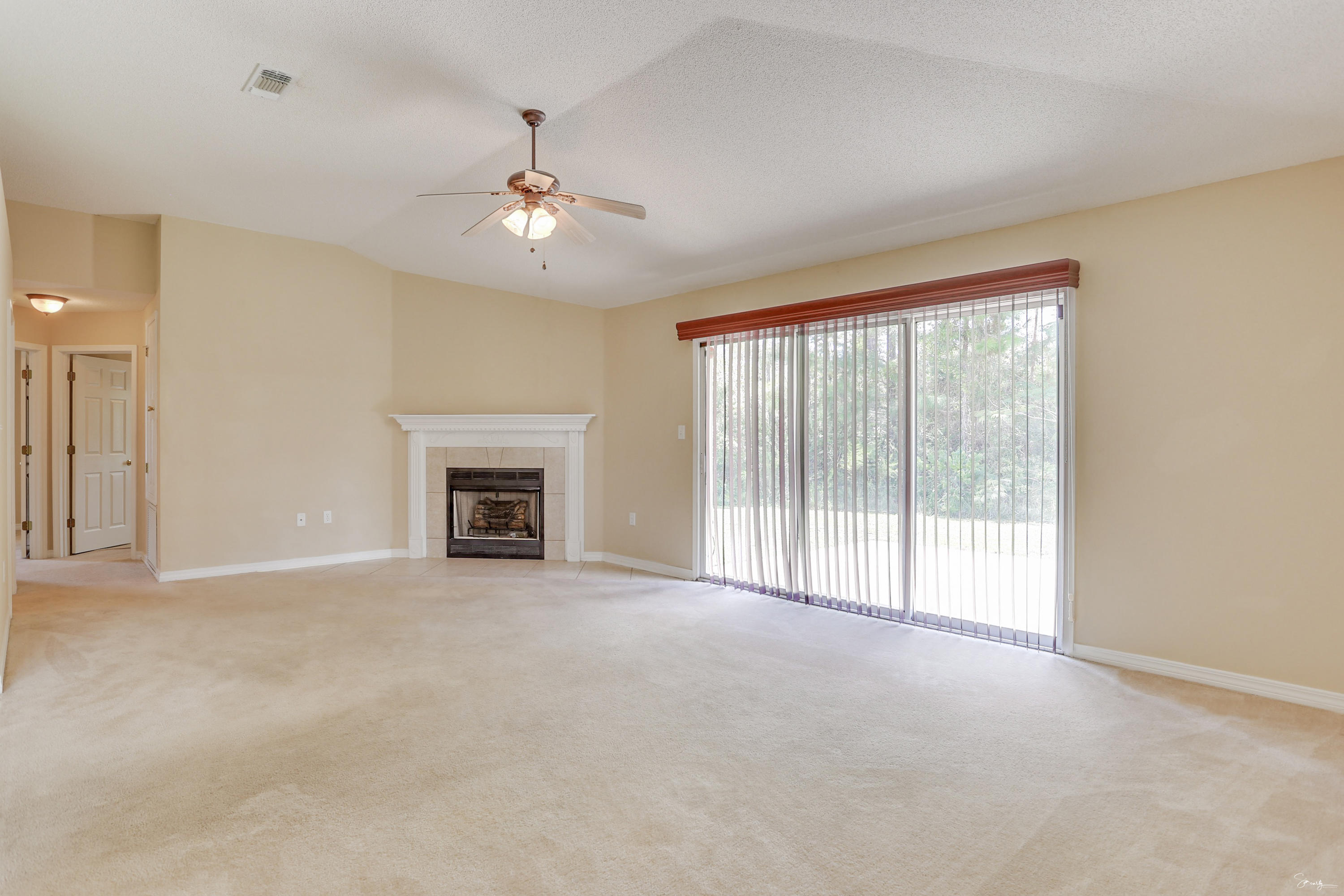 KELLIE'S WAY - Residential