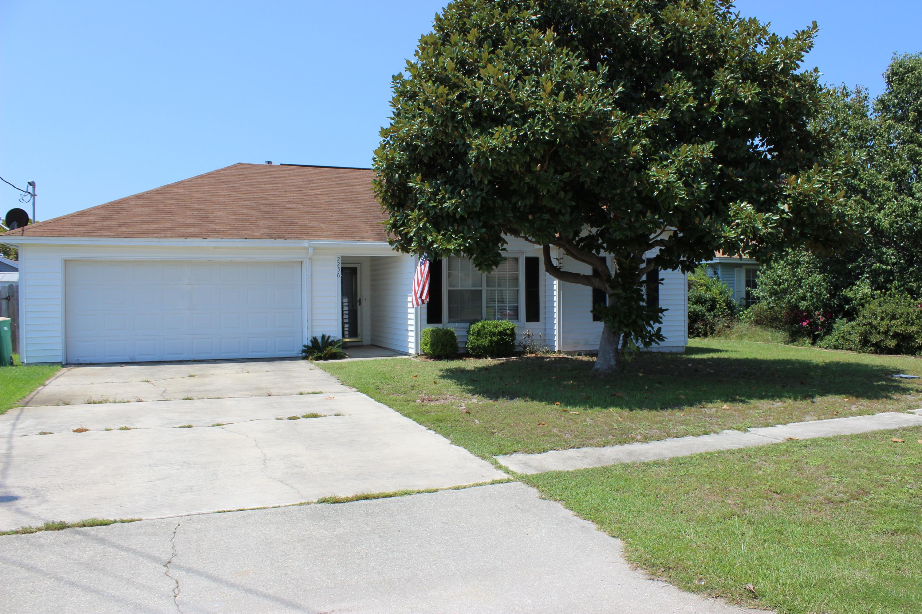 CARDINAL ESTATES - Residential