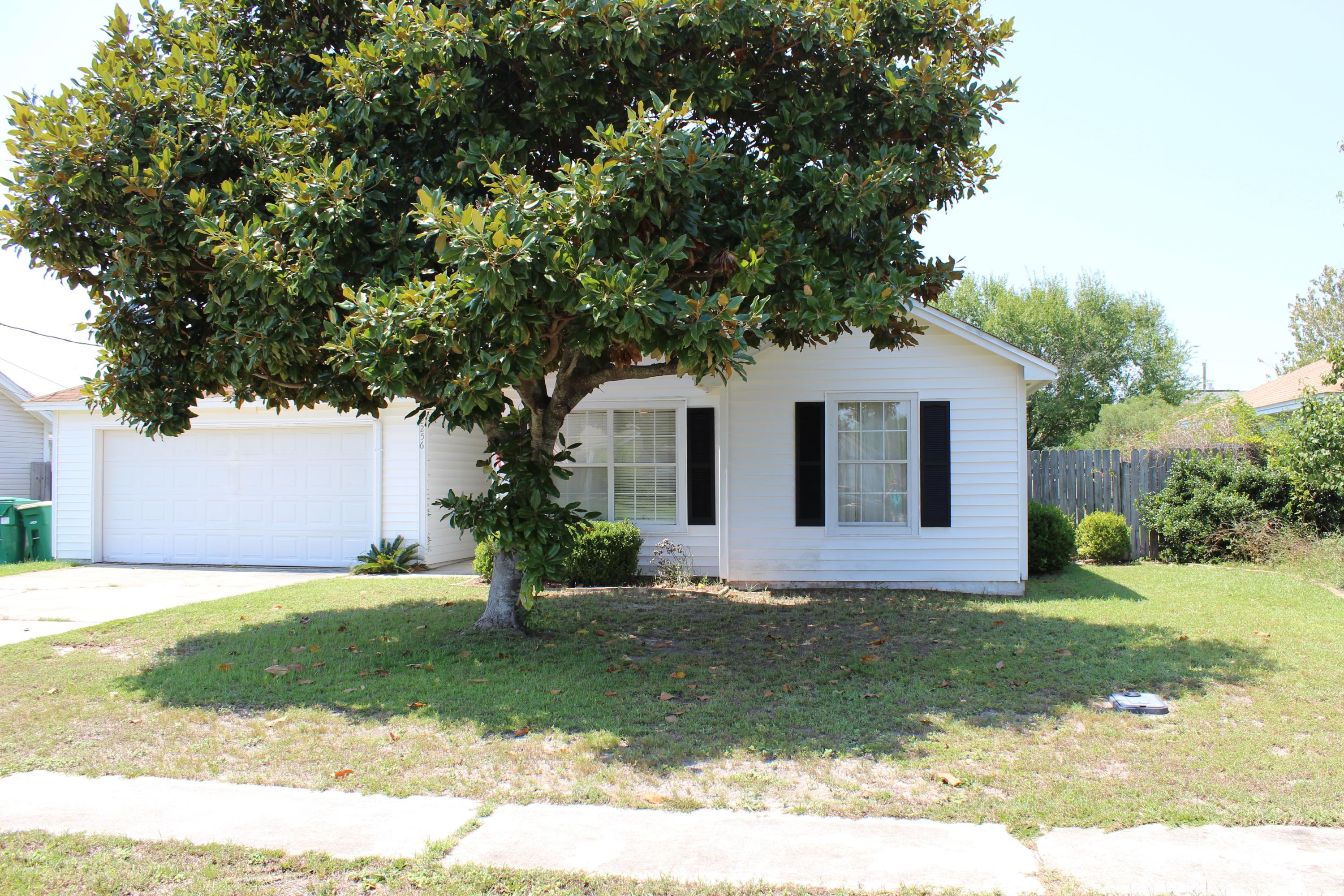 CARDINAL ESTATES - Residential