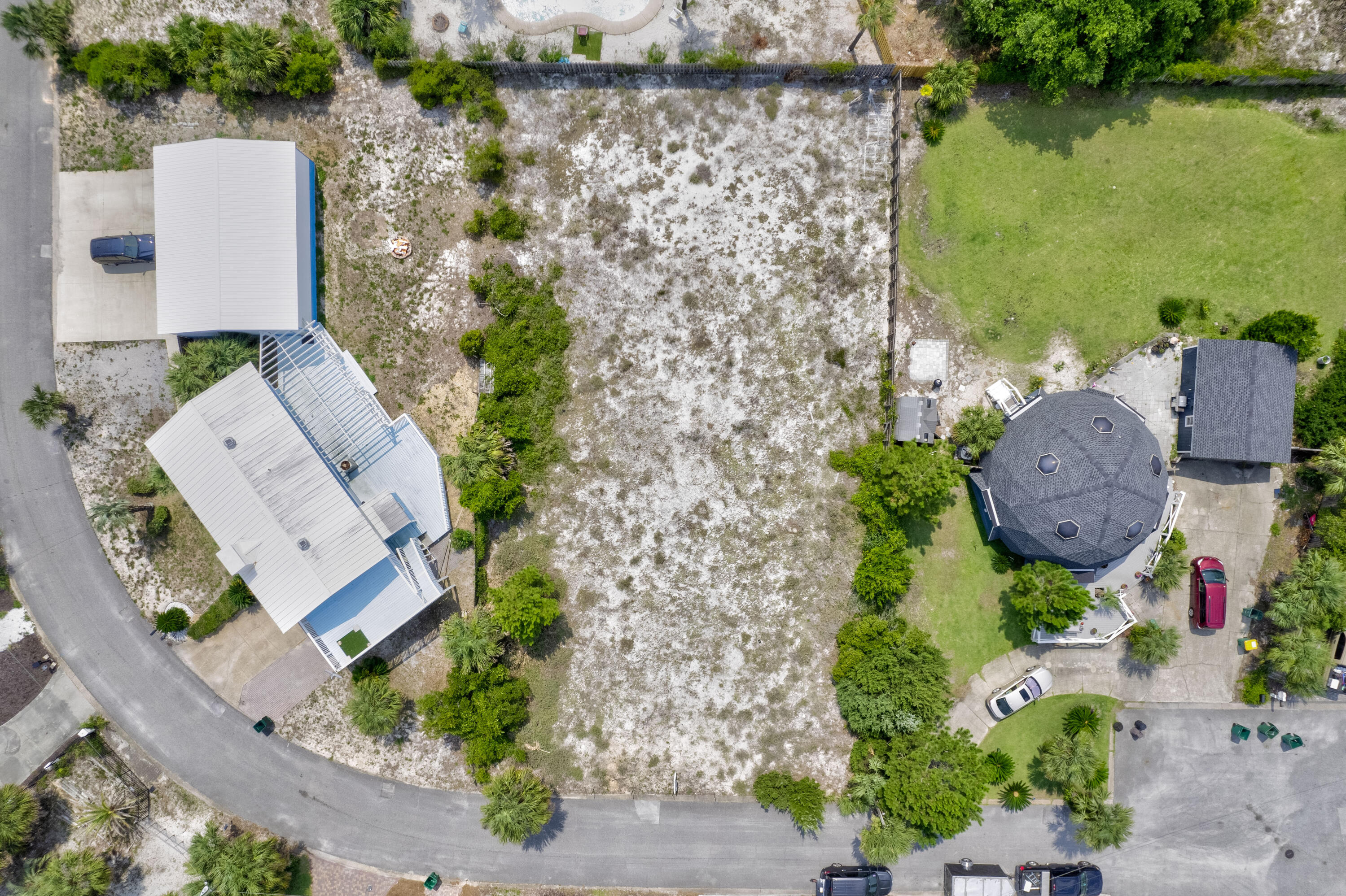 OKALOOSA ISLAND - Land