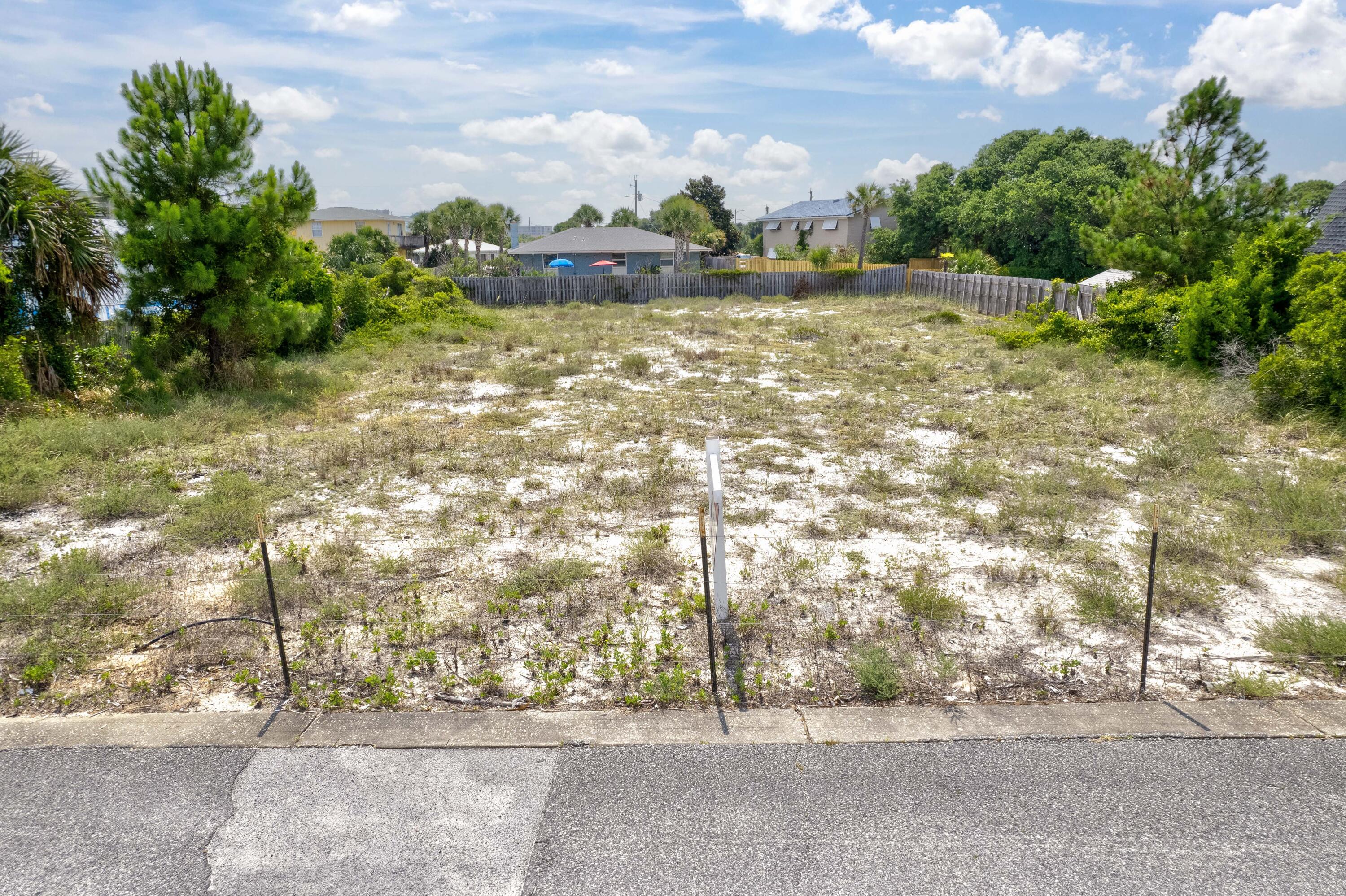 OKALOOSA ISLAND - Land