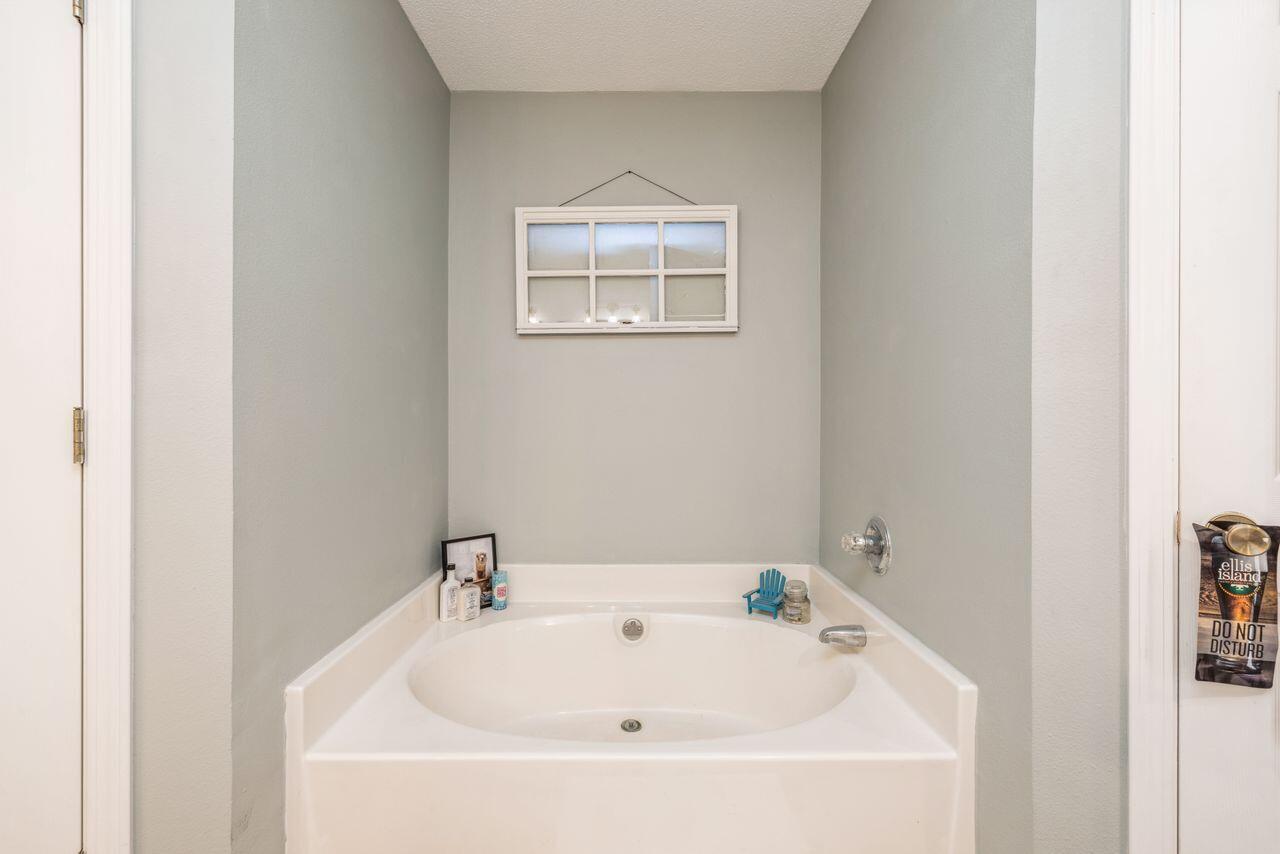 MARION MANOR - Residential