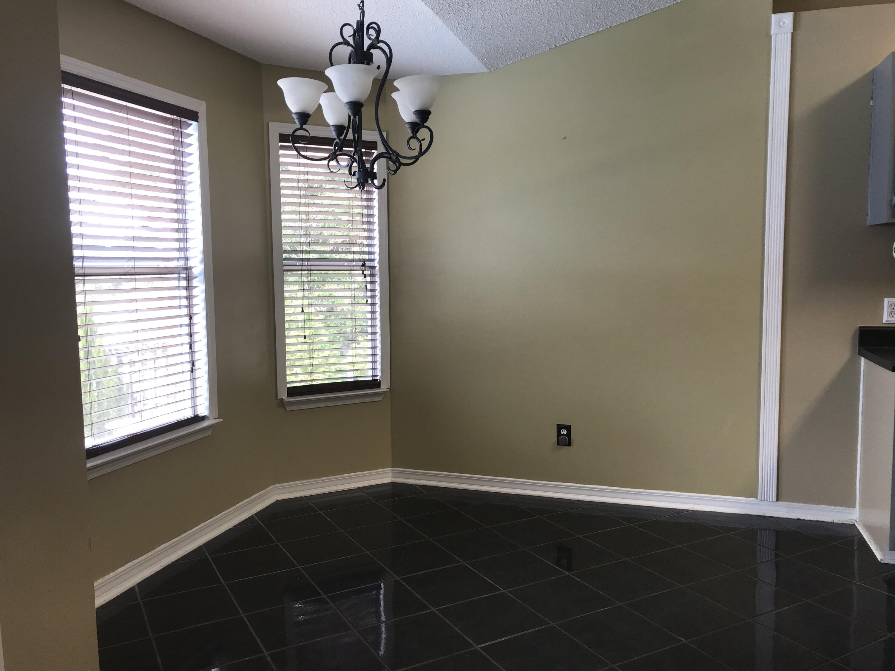 RIVERCHASE PH II - Residential Lease