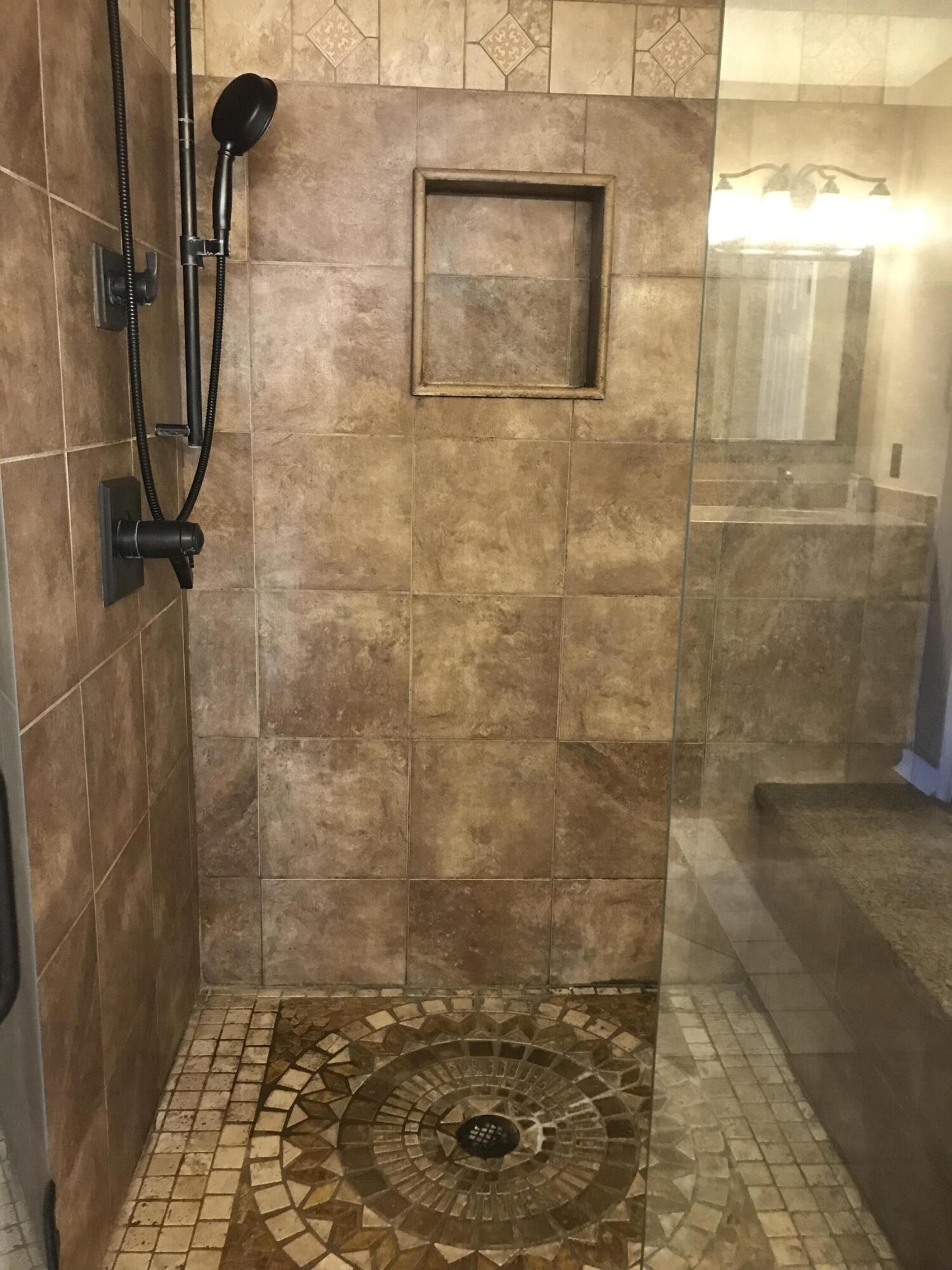 RIVERCHASE PH II - Residential Lease