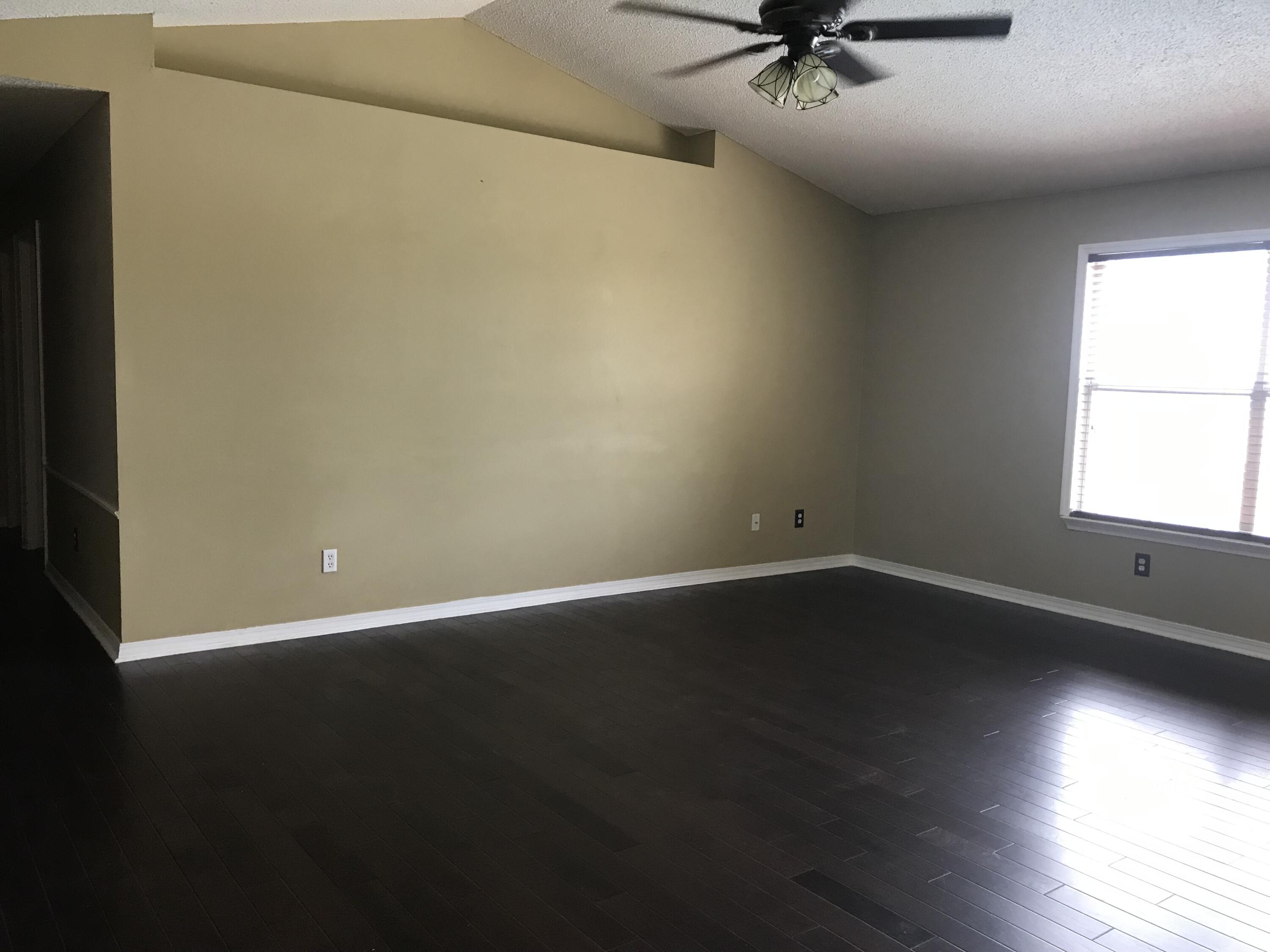 RIVERCHASE PH II - Residential Lease