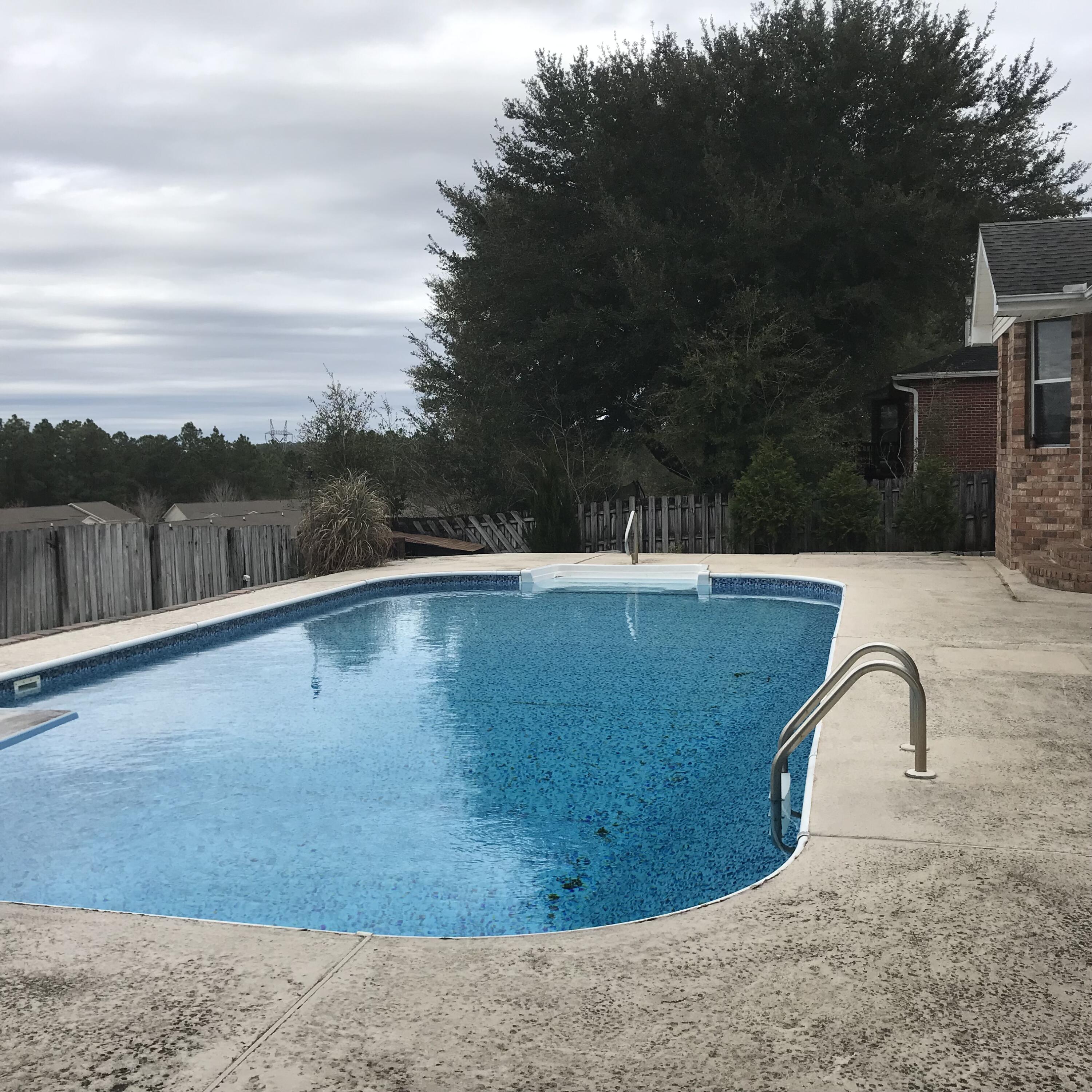 RIVERCHASE PH II - Residential Lease