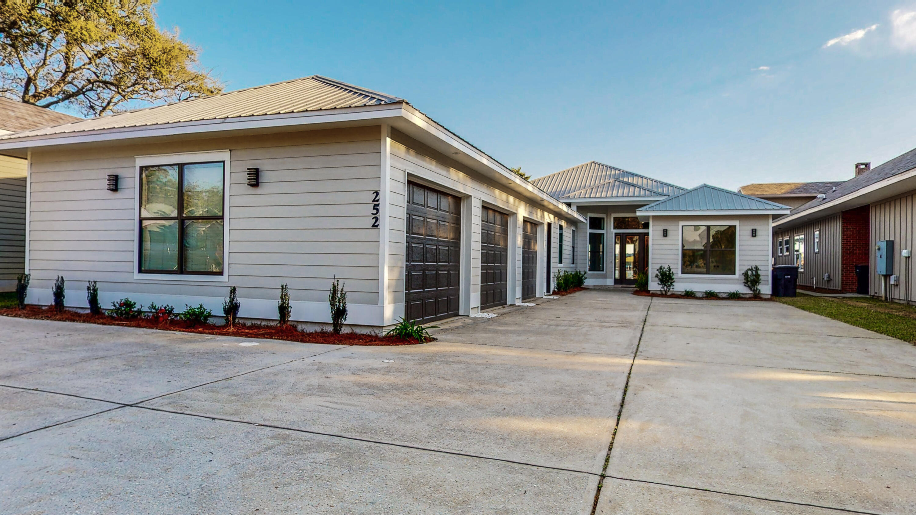 Bay Towne View - Residential