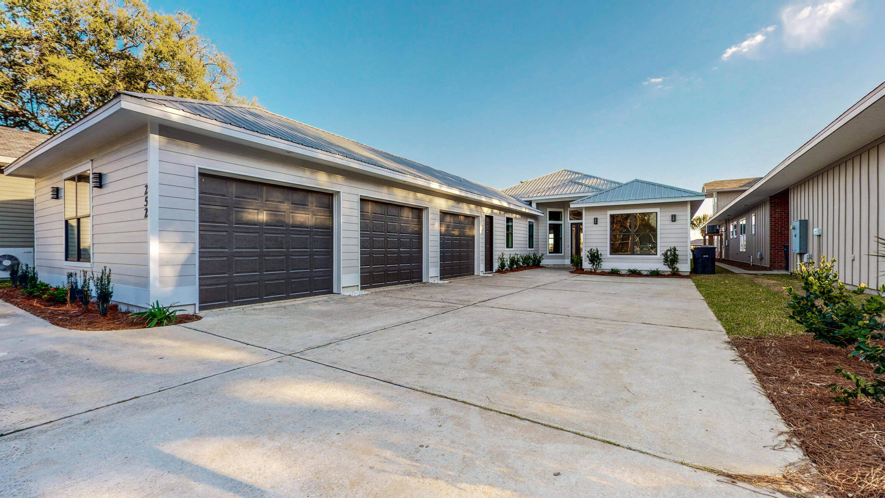 Bay Towne View - Residential