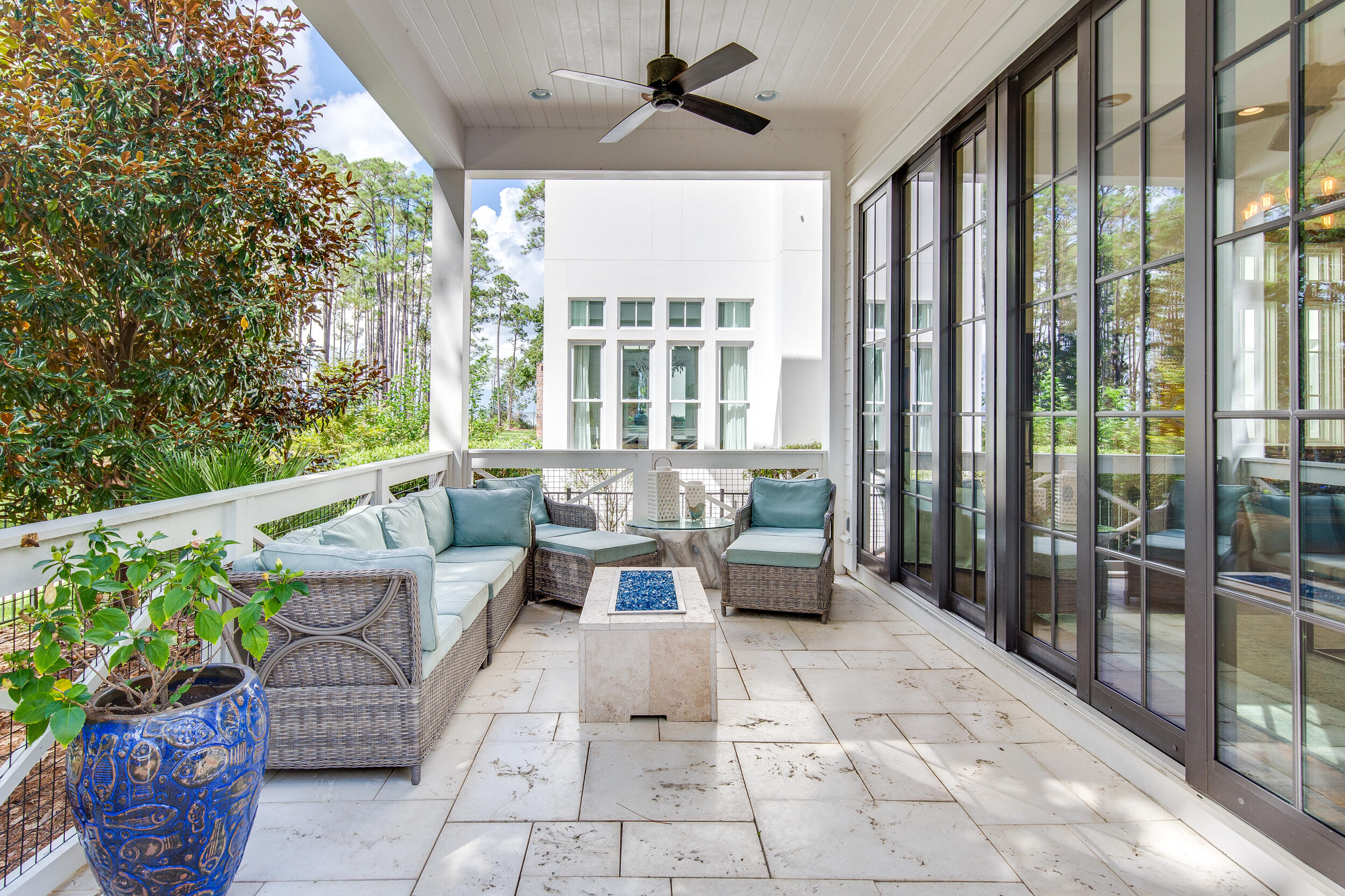 CHURCHILL OAKS - Residential