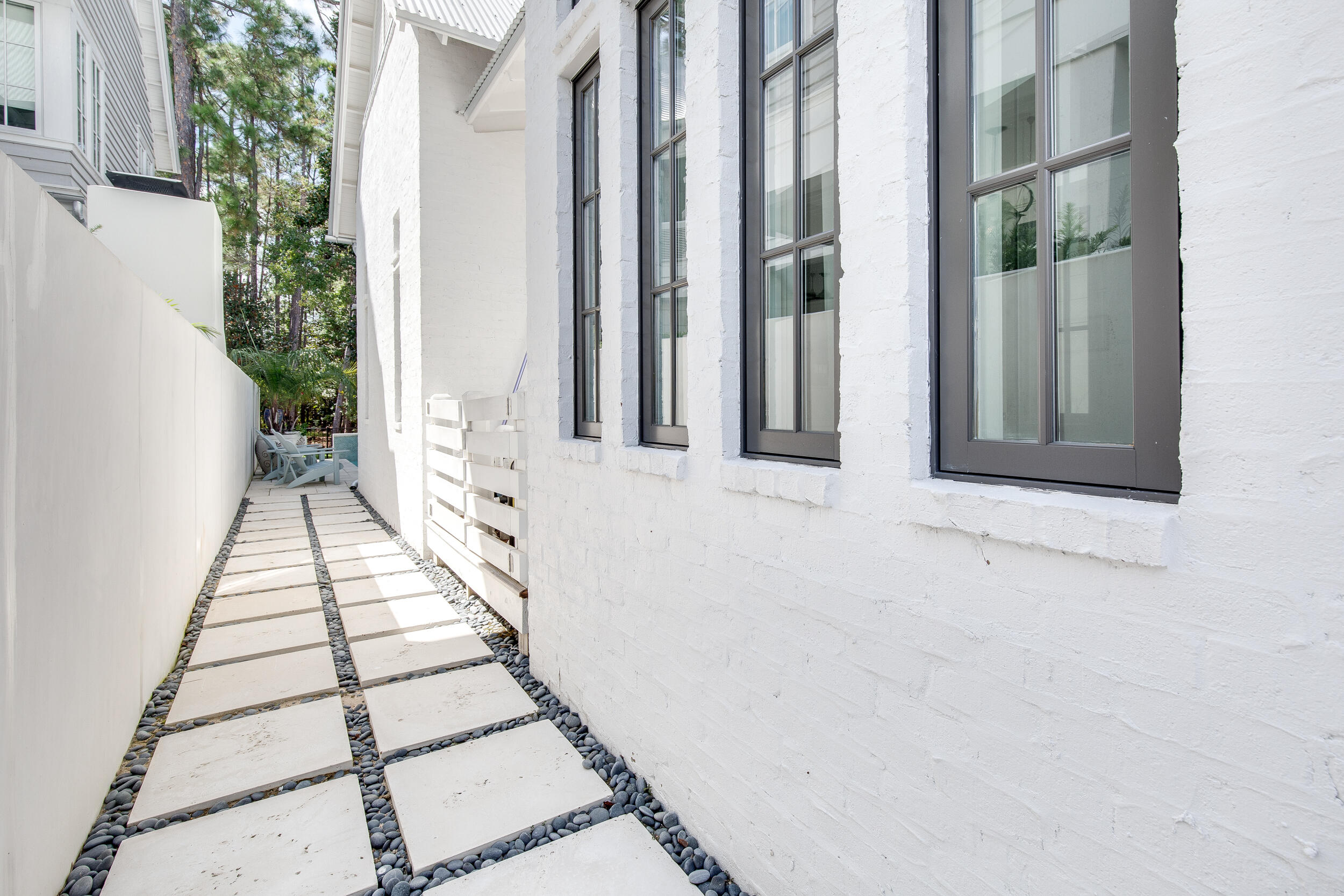 CHURCHILL OAKS - Residential