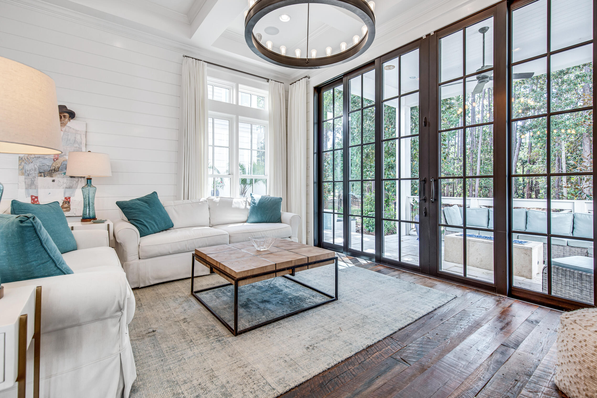 CHURCHILL OAKS - Residential