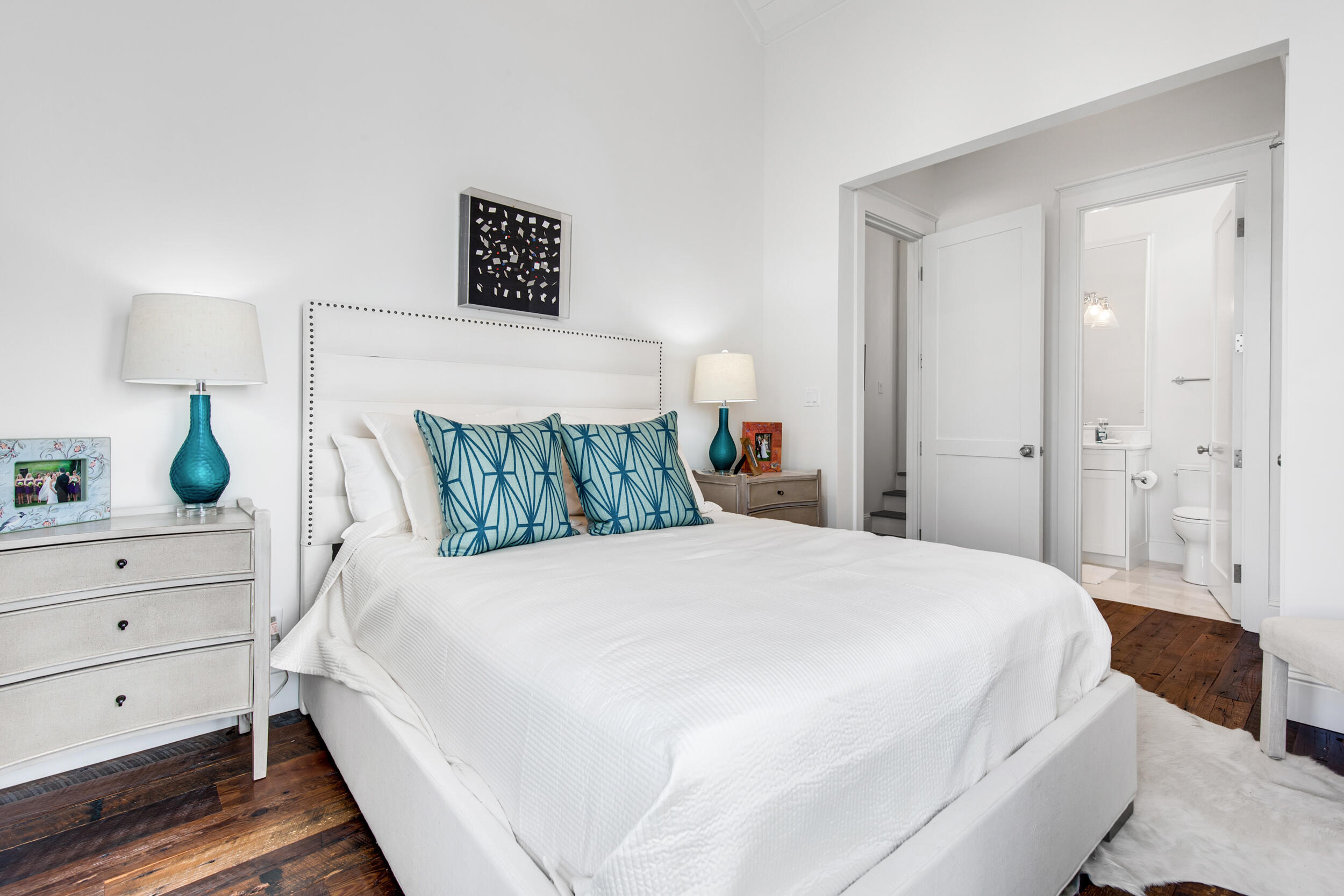 CHURCHILL OAKS - Residential