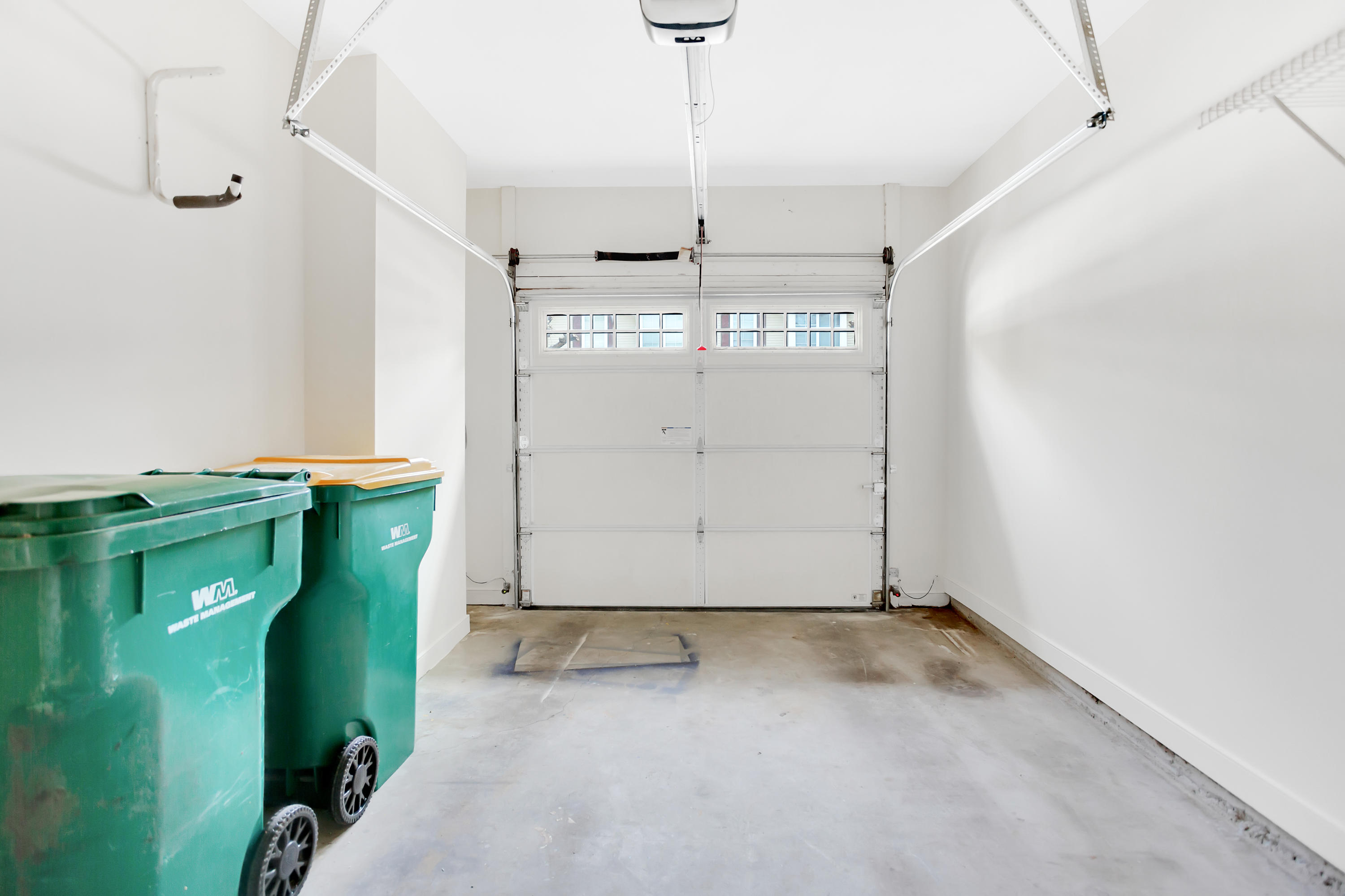 TWIN LAKES TOWNHOMES PH 2 - Residential