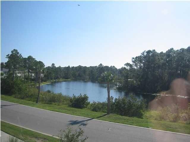 TWIN LAKES TOWNHOMES PH 2 - Residential