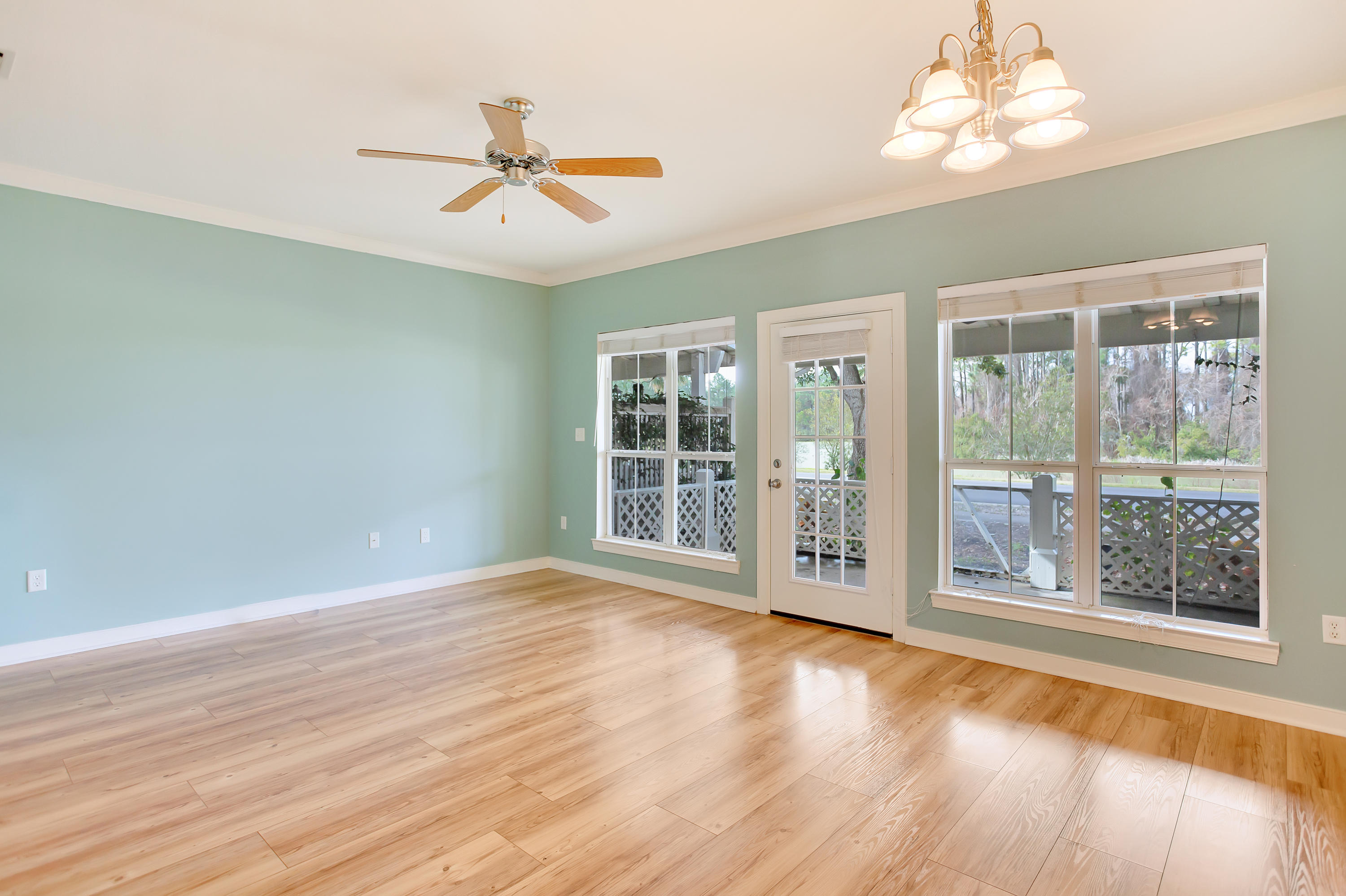 TWIN LAKES TOWNHOMES PH 2 - Residential