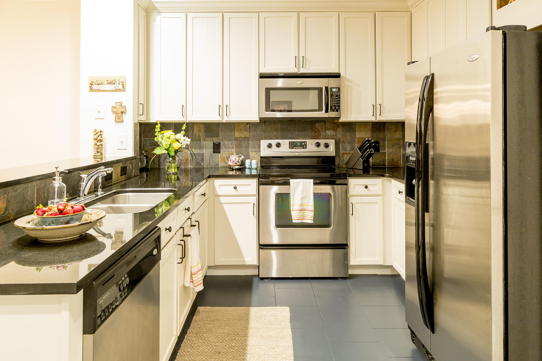 SOUTH HAVEN TOWNHOMES - Residential