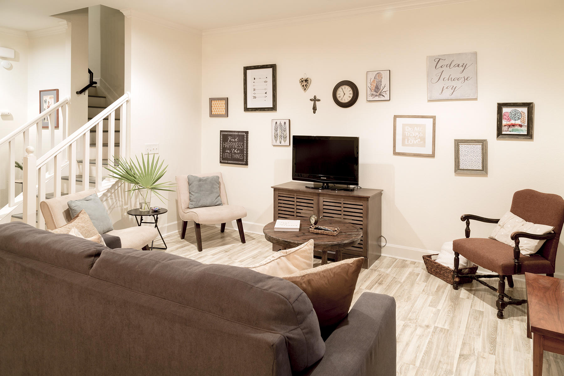 SOUTH HAVEN TOWNHOMES - Residential