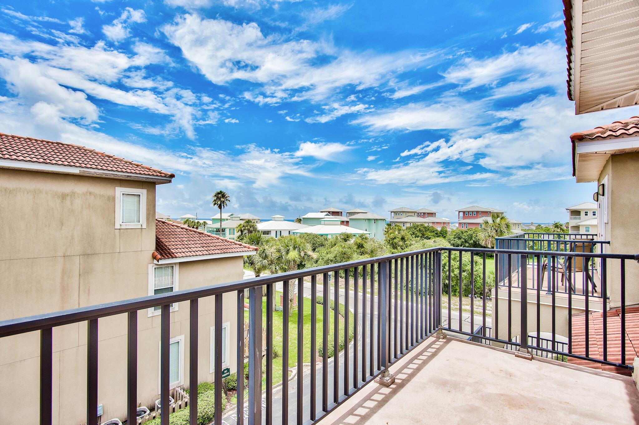 Bella Costa - Residential