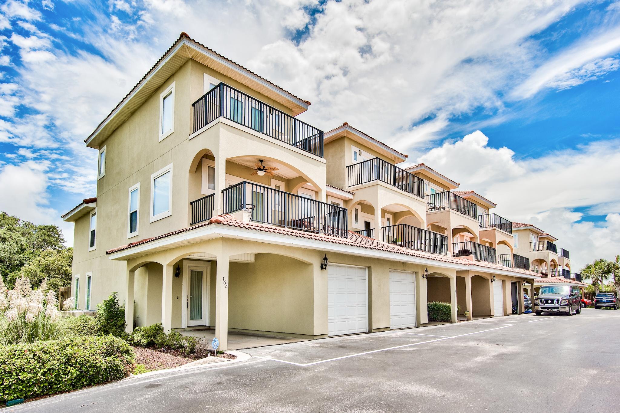 Bella Costa - Residential