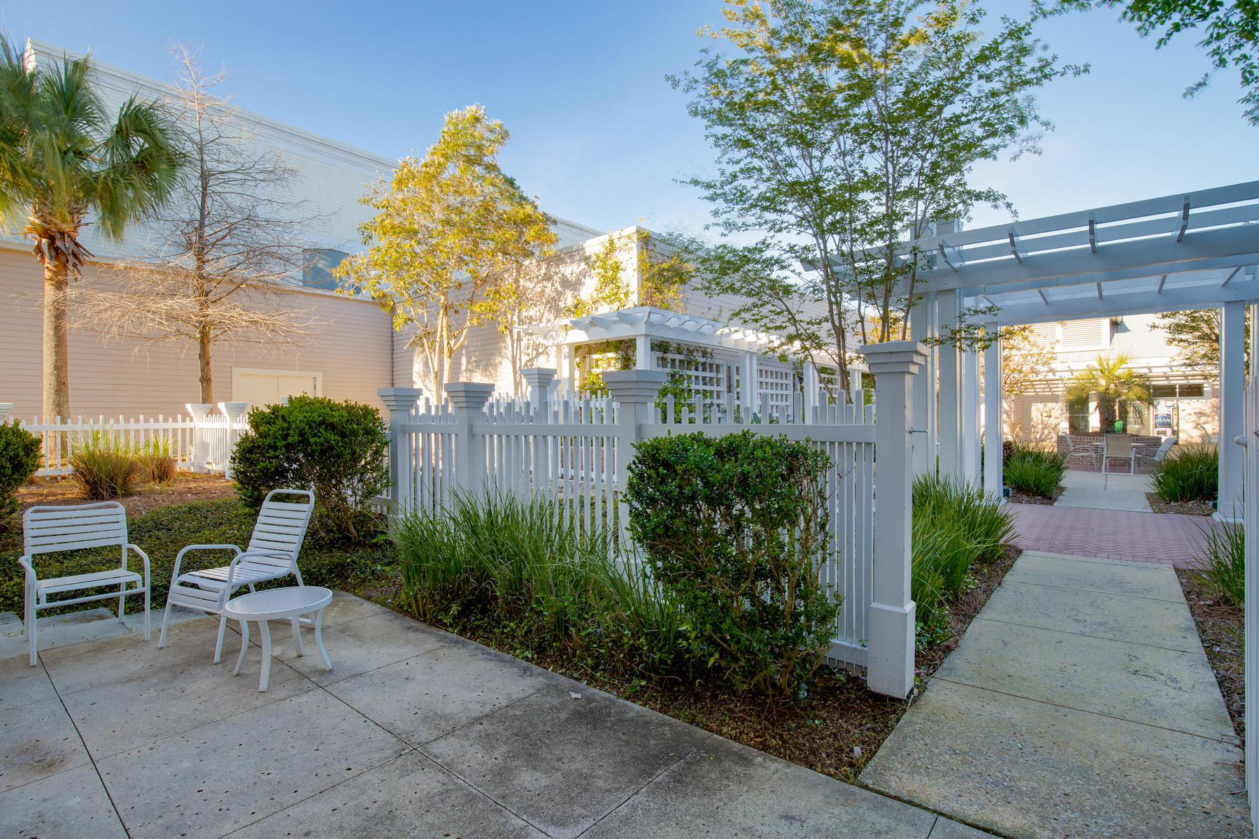 MARKET STREET INN - Residential