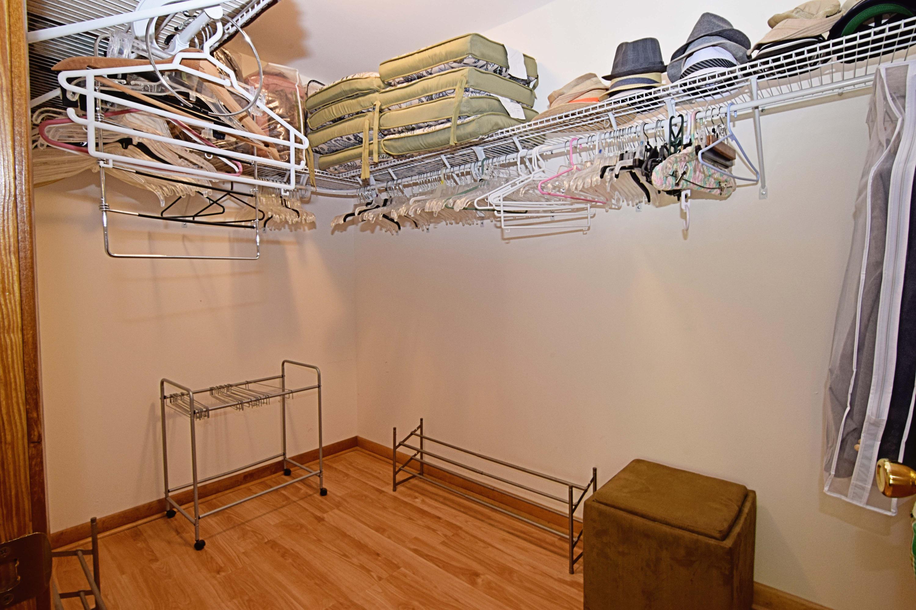 CEDAR RIDGE - Residential