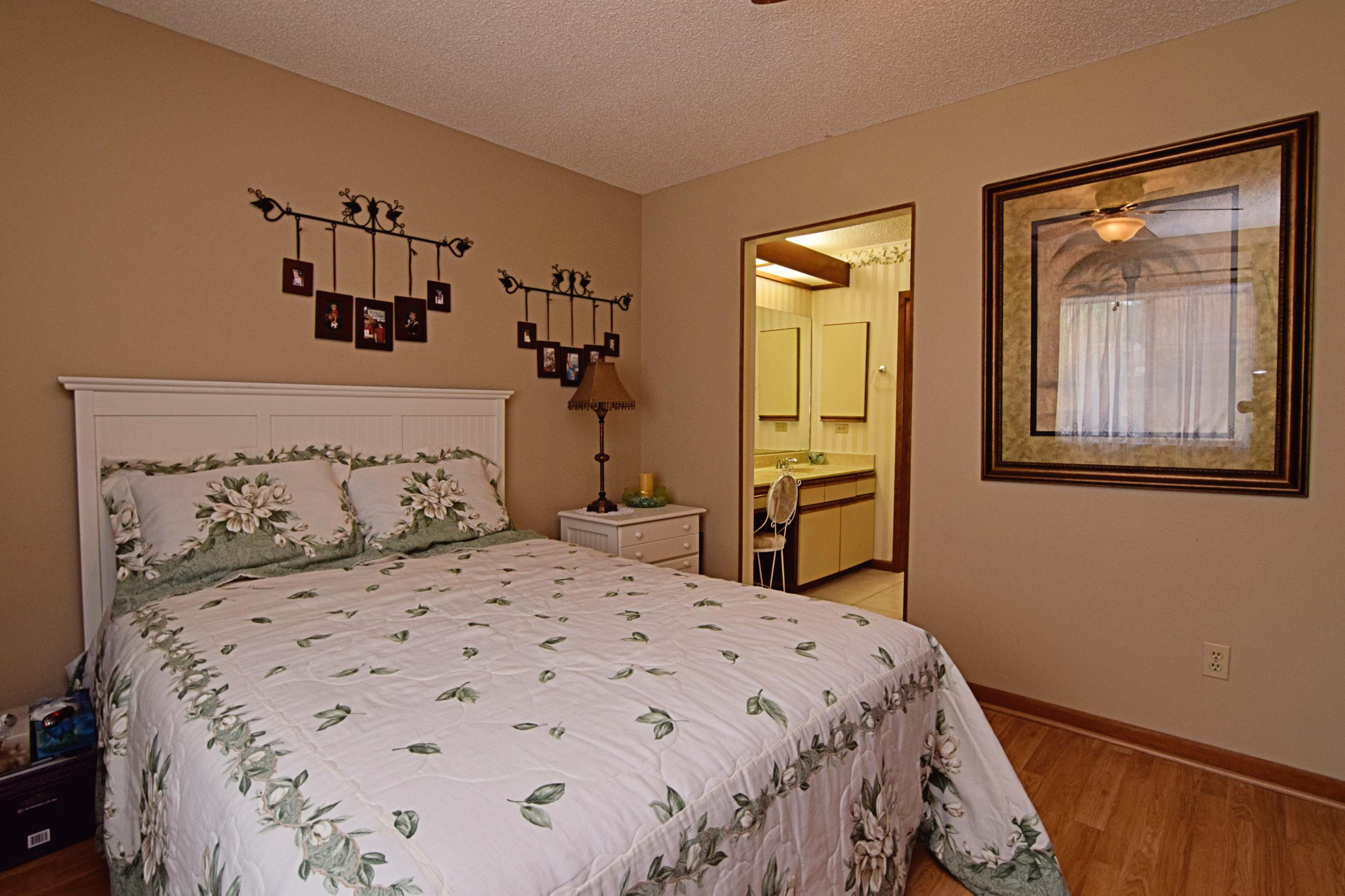 CEDAR RIDGE - Residential