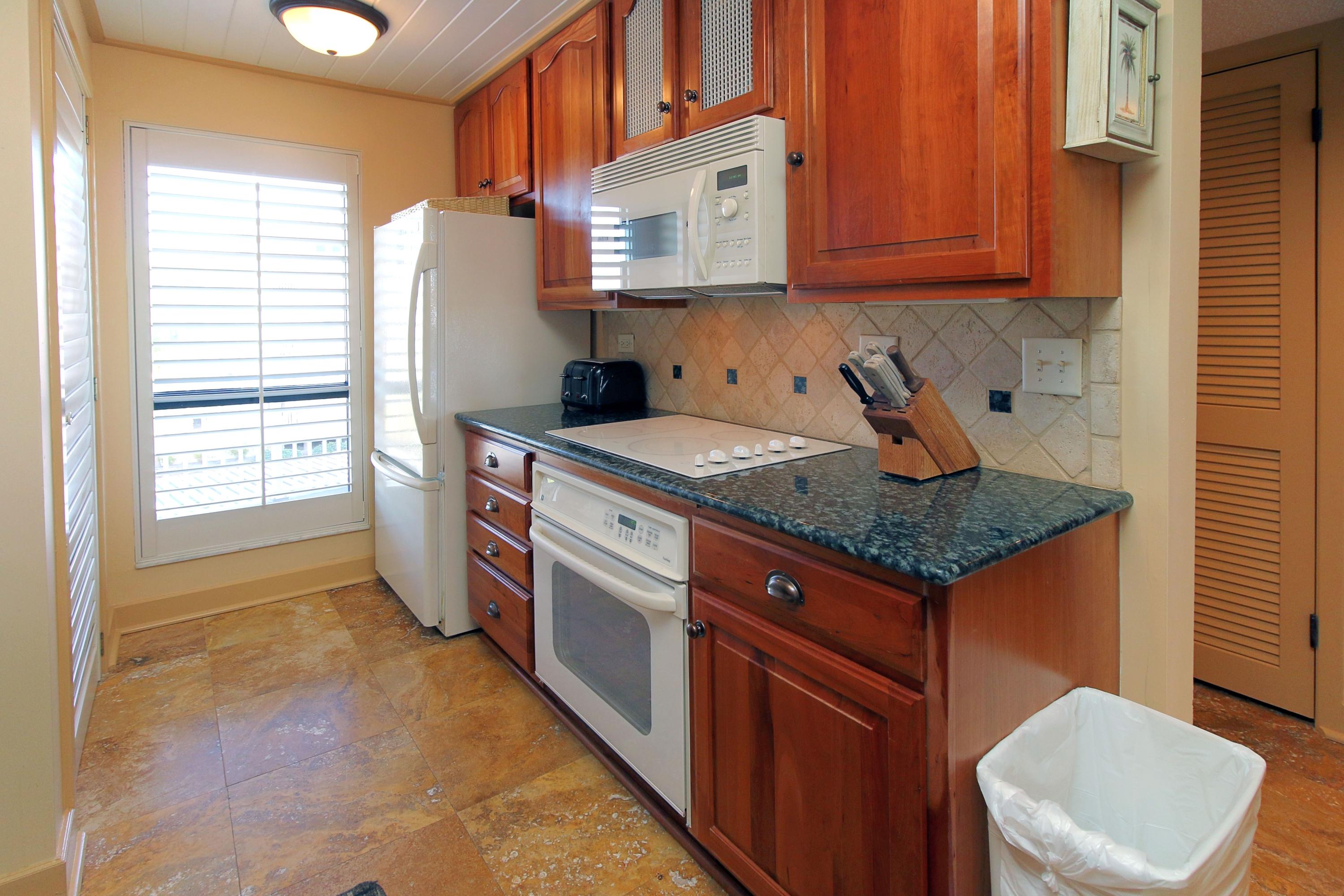 MAINSAIL CONDO PH 1 - Residential