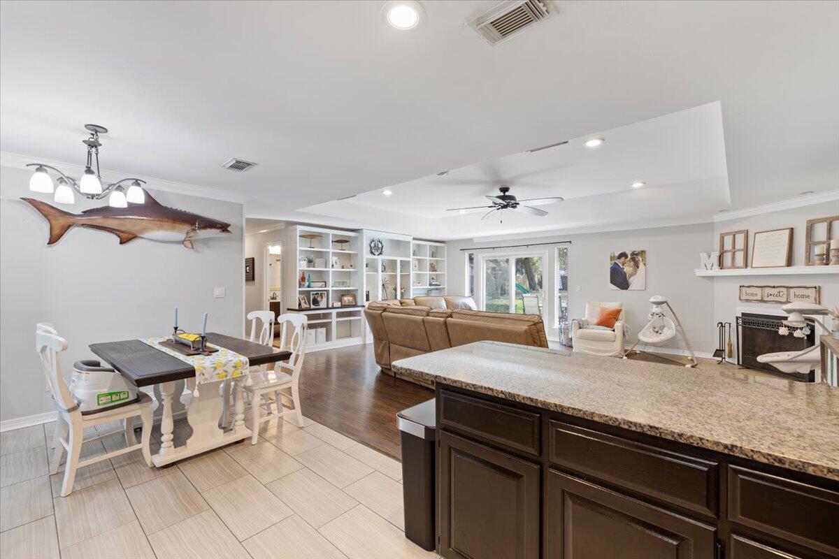CALHOUN S/D TO DESTIN - Residential
