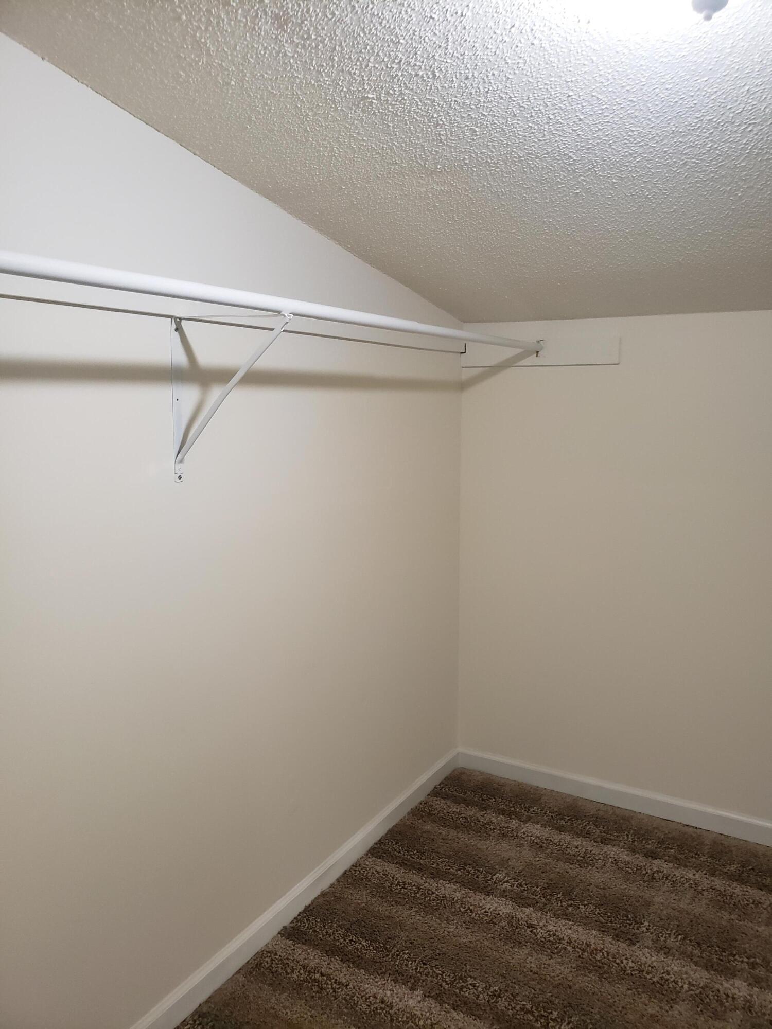 FLORIDA BLANCA T/H - Residential