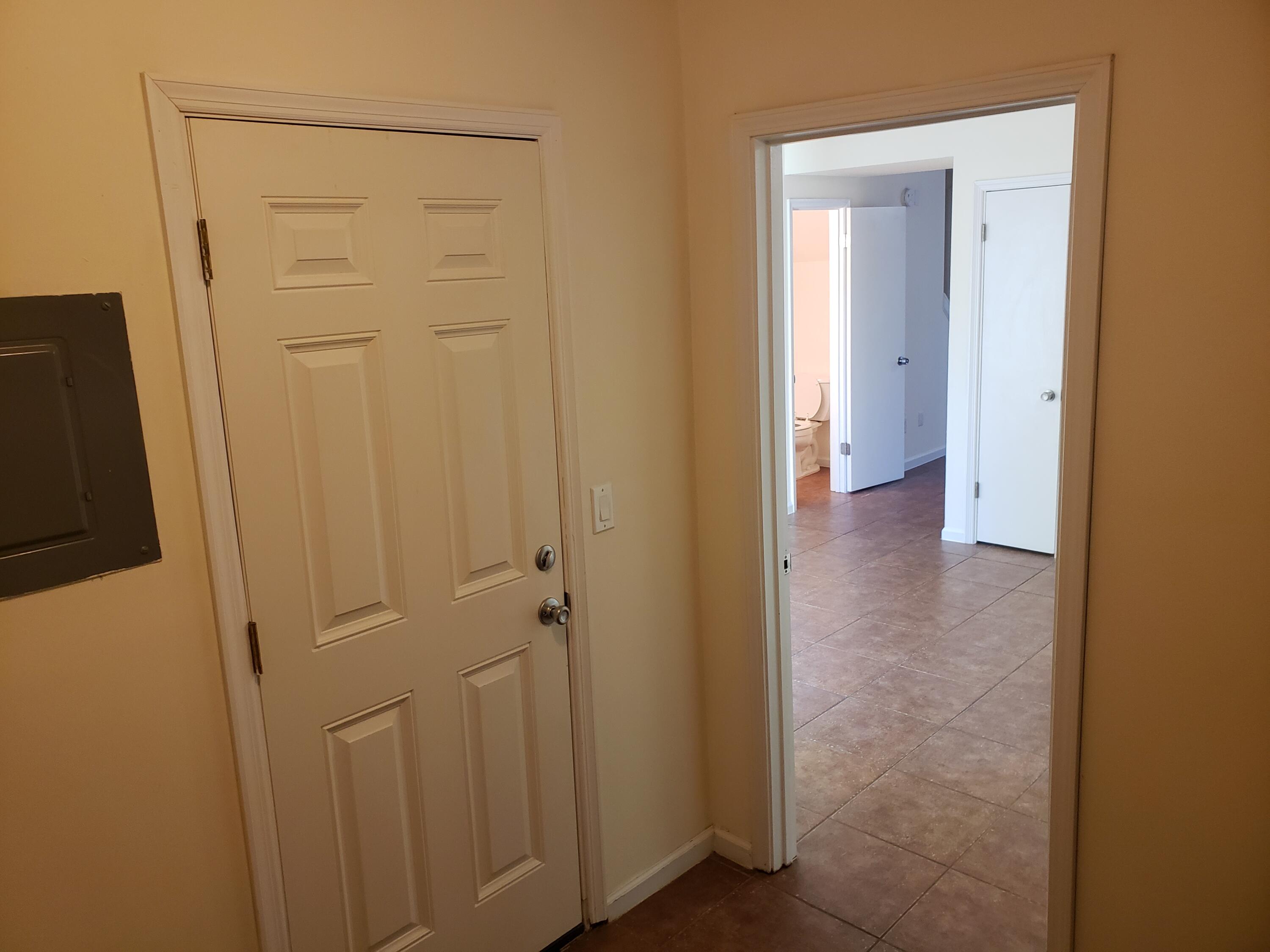 FLORIDA BLANCA T/H - Residential