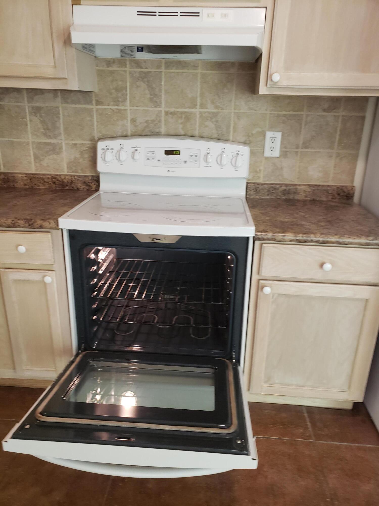 FLORIDA BLANCA T/H - Residential