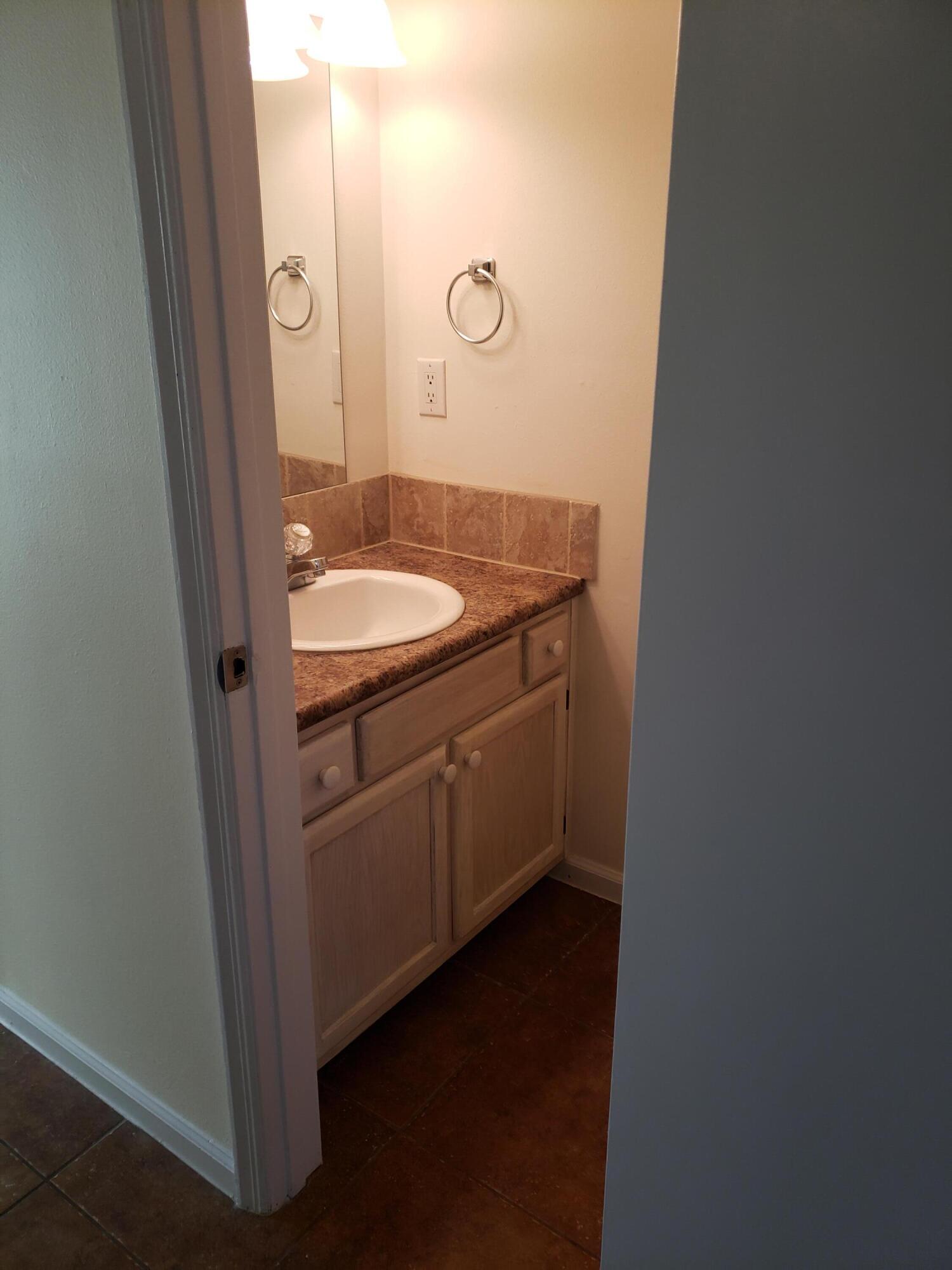 FLORIDA BLANCA T/H - Residential