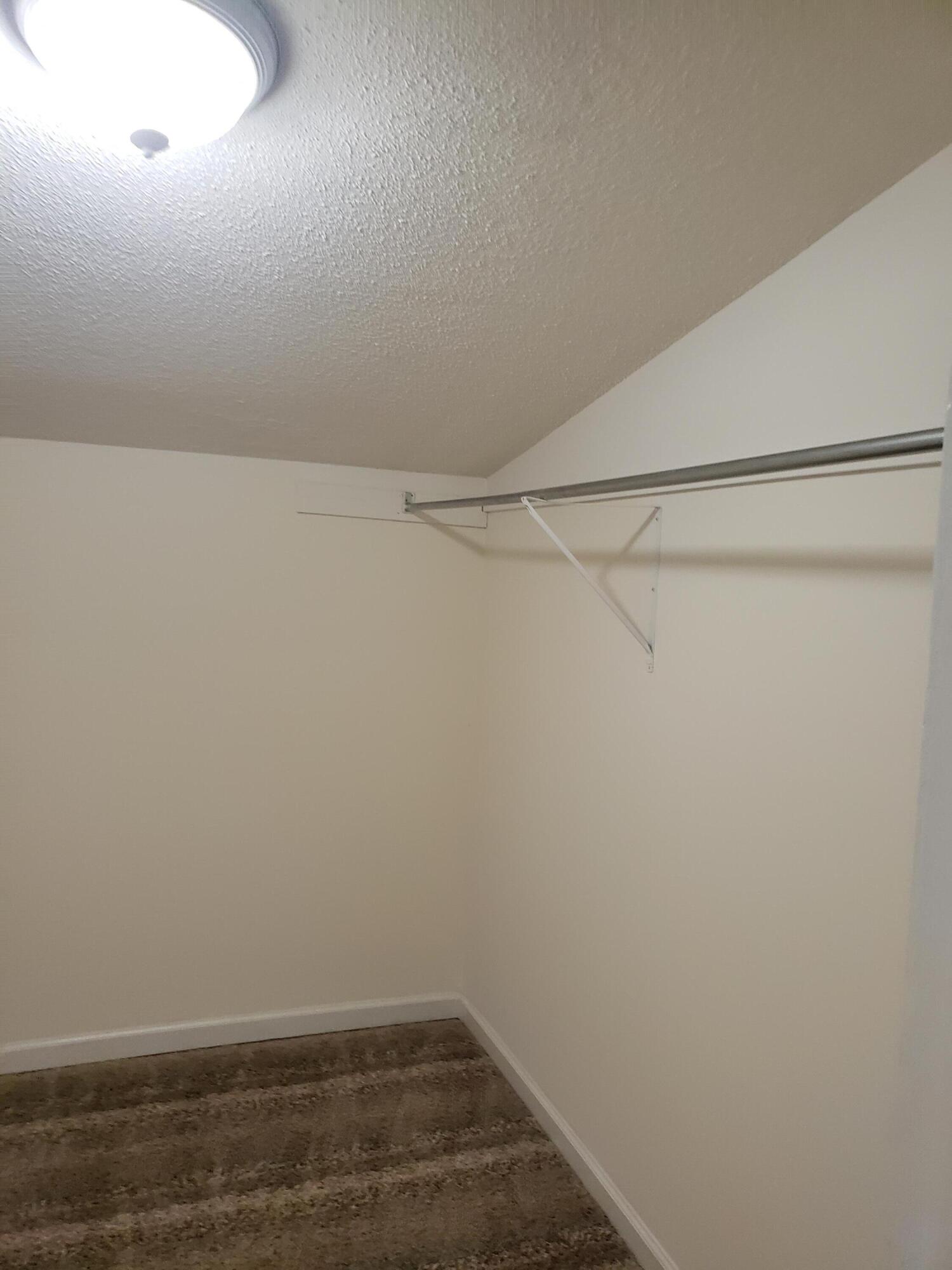 FLORIDA BLANCA T/H - Residential