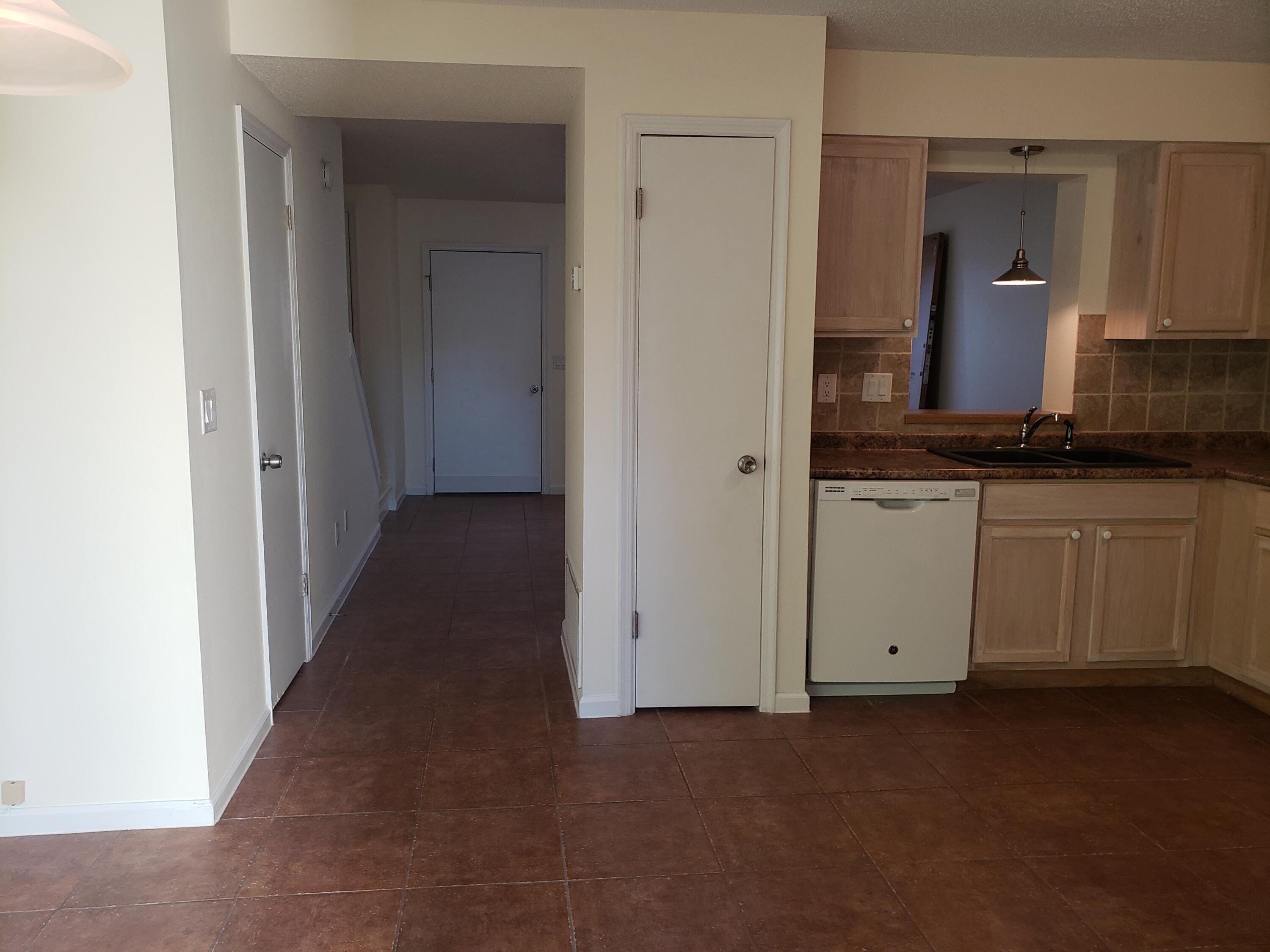 FLORIDA BLANCA T/H - Residential