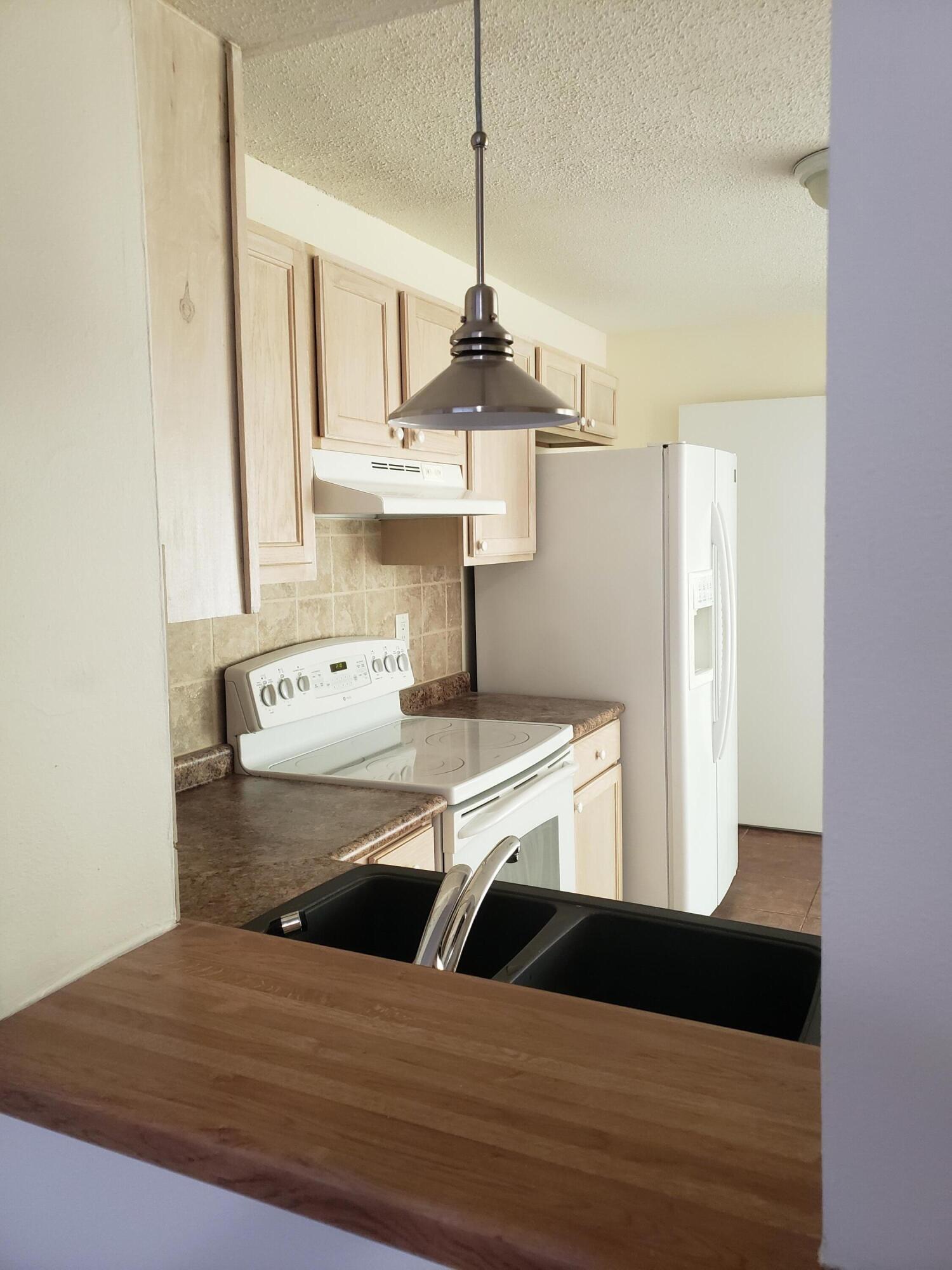 FLORIDA BLANCA T/H - Residential