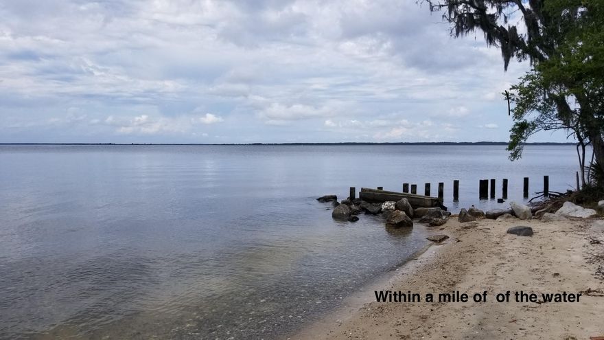 Check out this lot in beautiful Santa Rosa Beach! Located at the end of Steven St, this buildable lot has no wetlands according to county site! It's approximately 1/3 of an acre and within a mile of the bay and shallow water boat access to launch kayaks or paddle board. Travel just a bit farther and you will find public deep water access to launch that boat you've been wanting! Call today to set up a time to view!