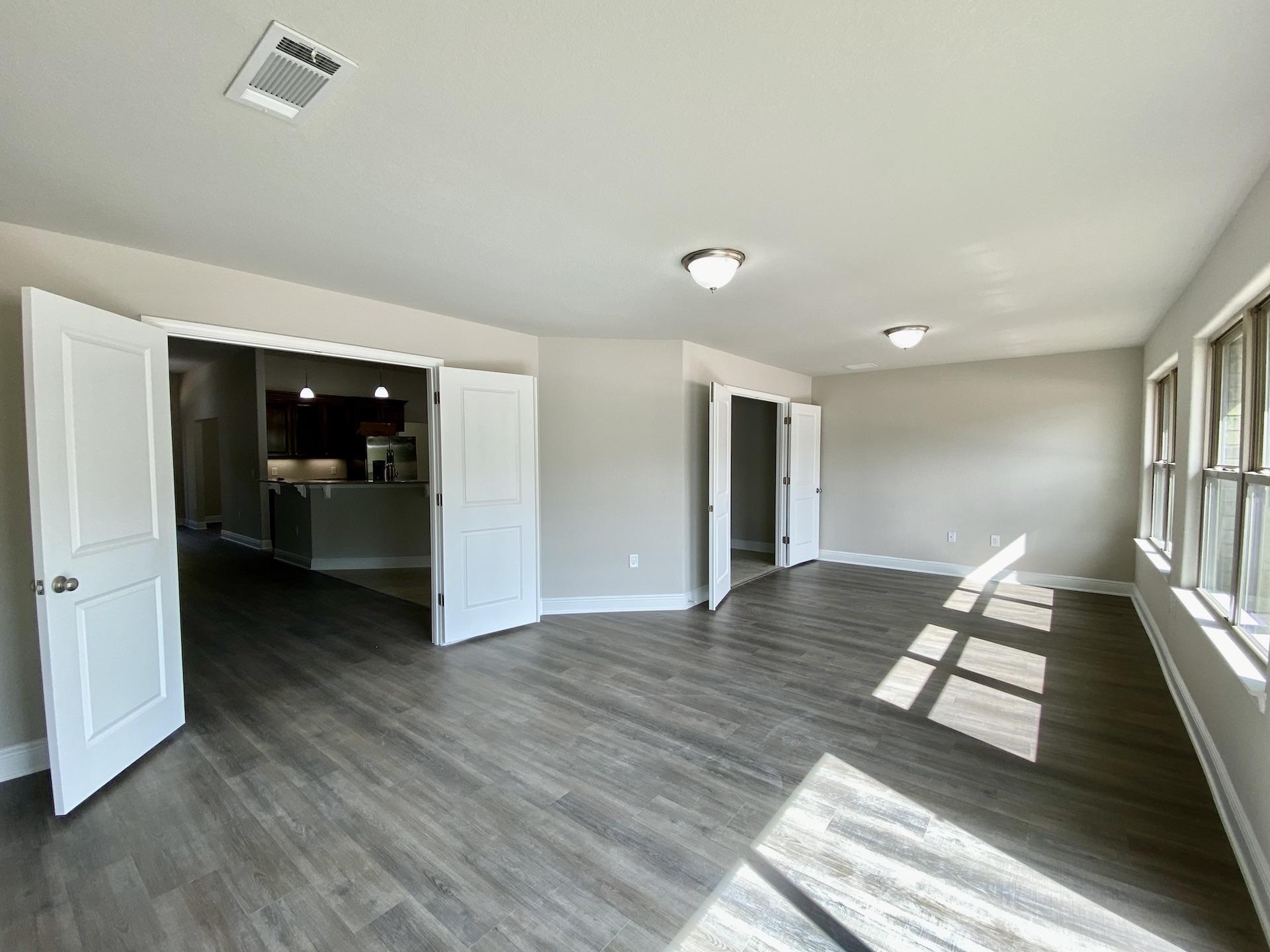 NICHOLS CREEK - Residential