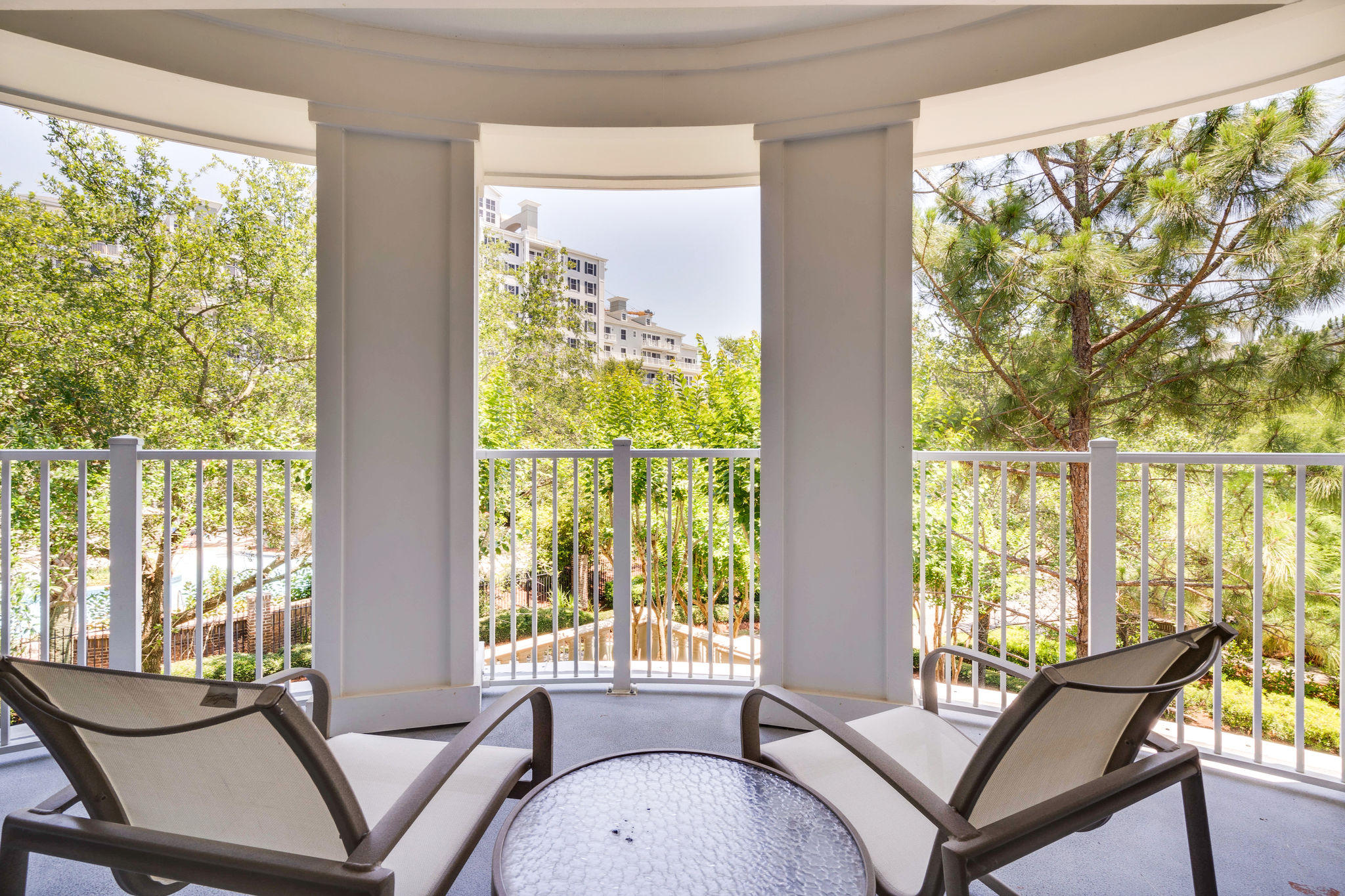 BAHIA CONDO - Residential