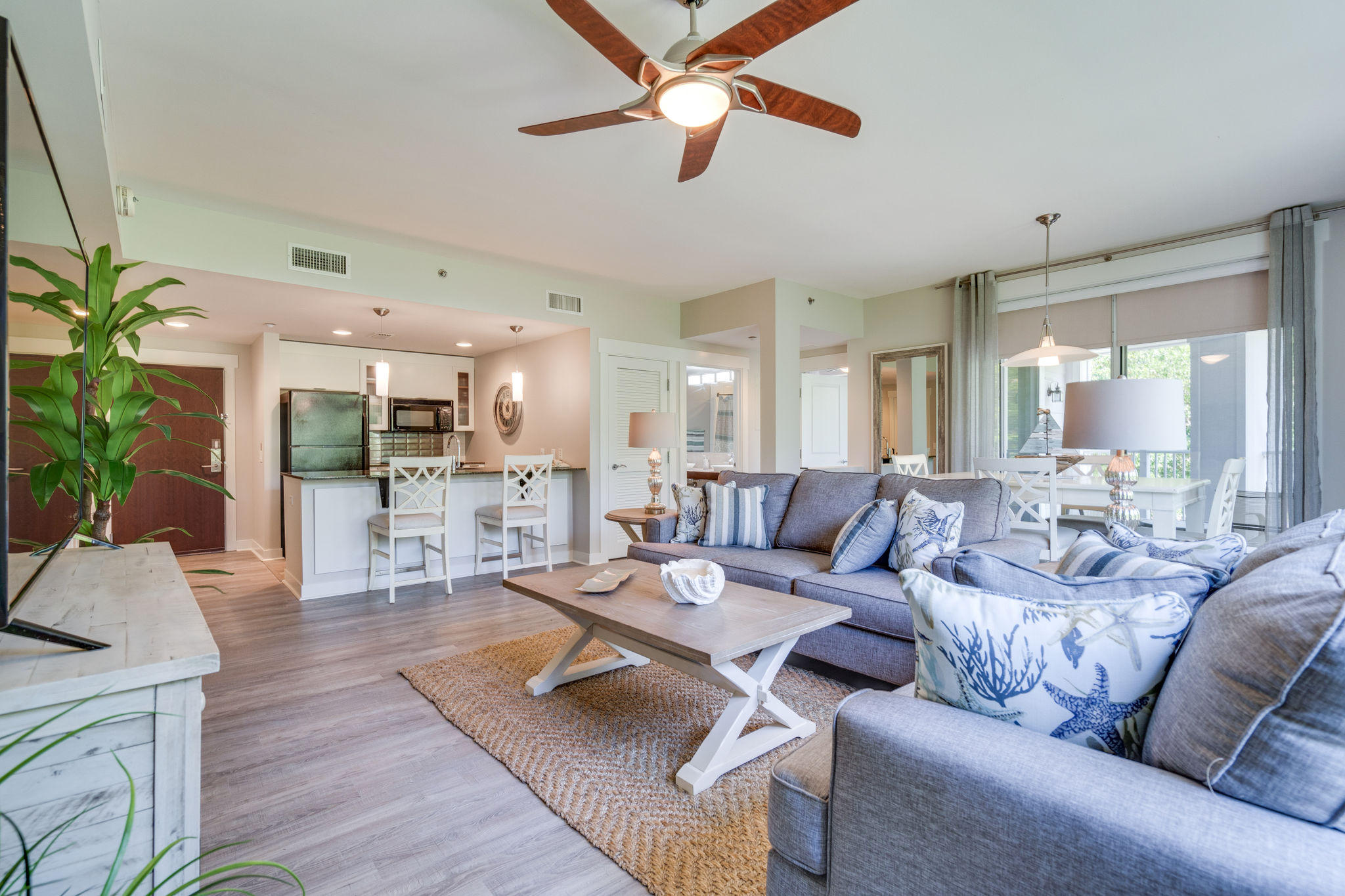 BAHIA CONDO - Residential