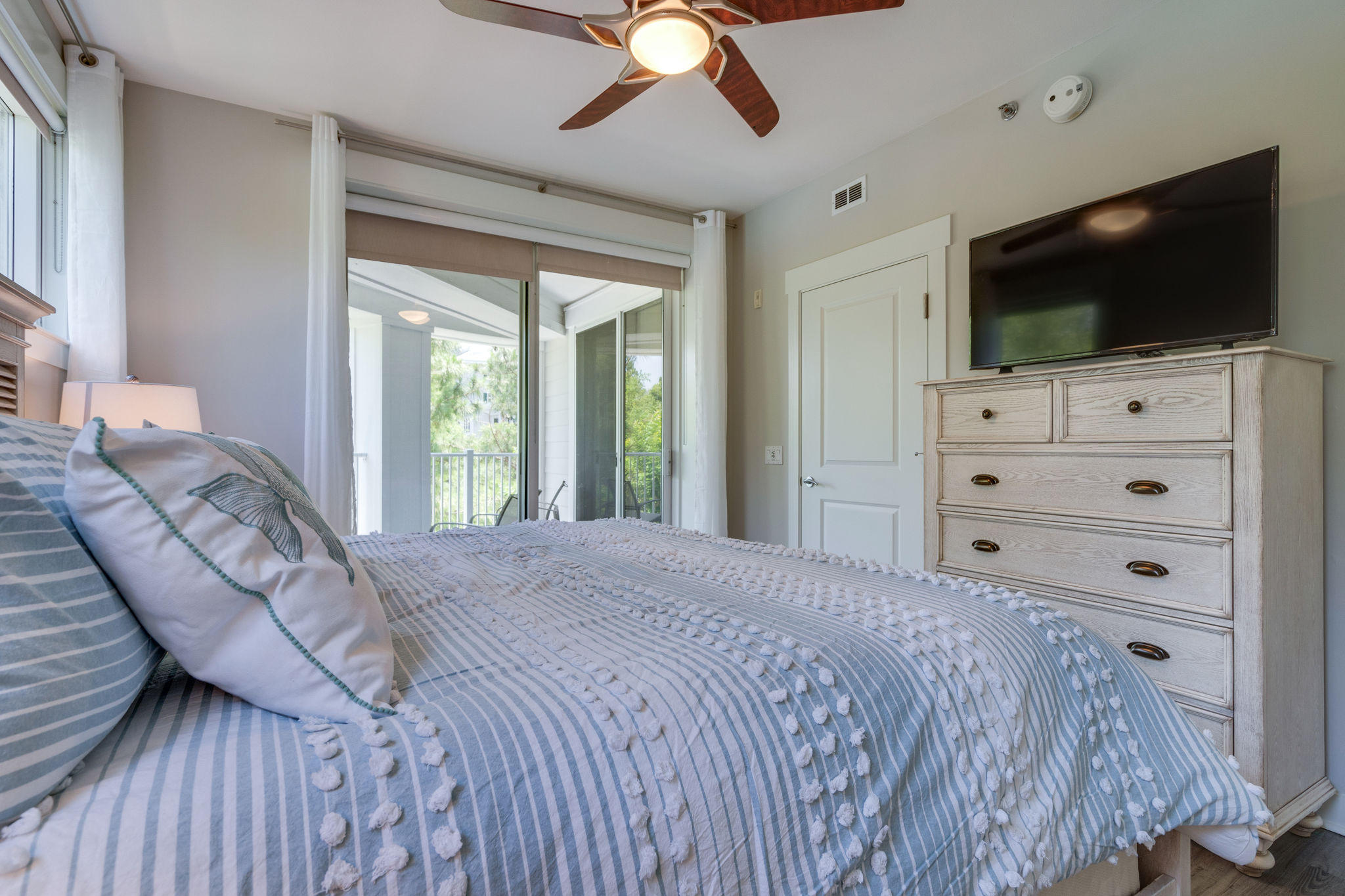 BAHIA CONDO - Residential