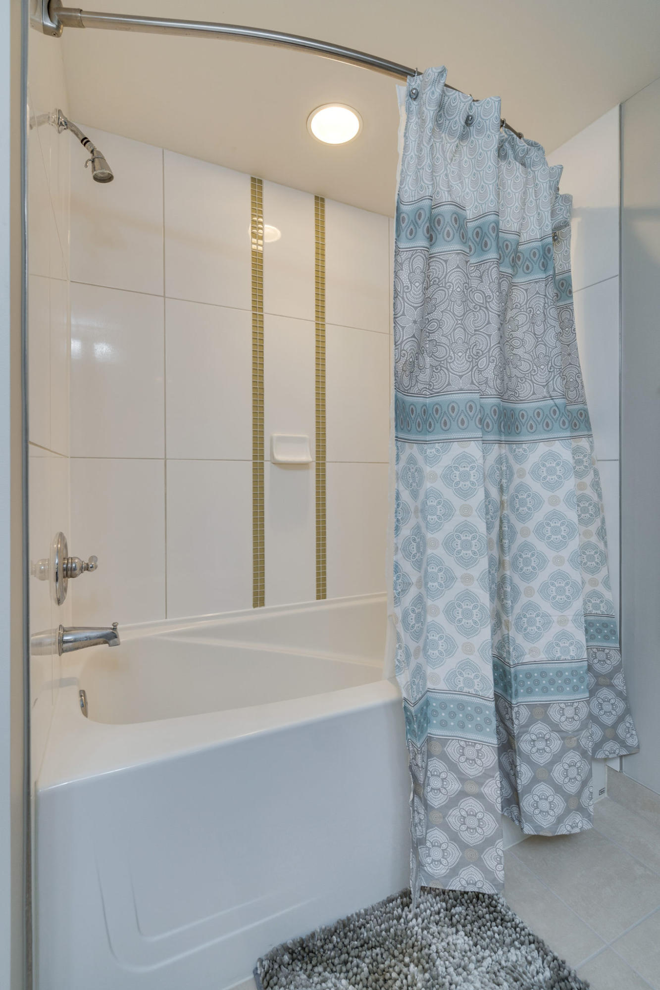 BAHIA CONDO - Residential