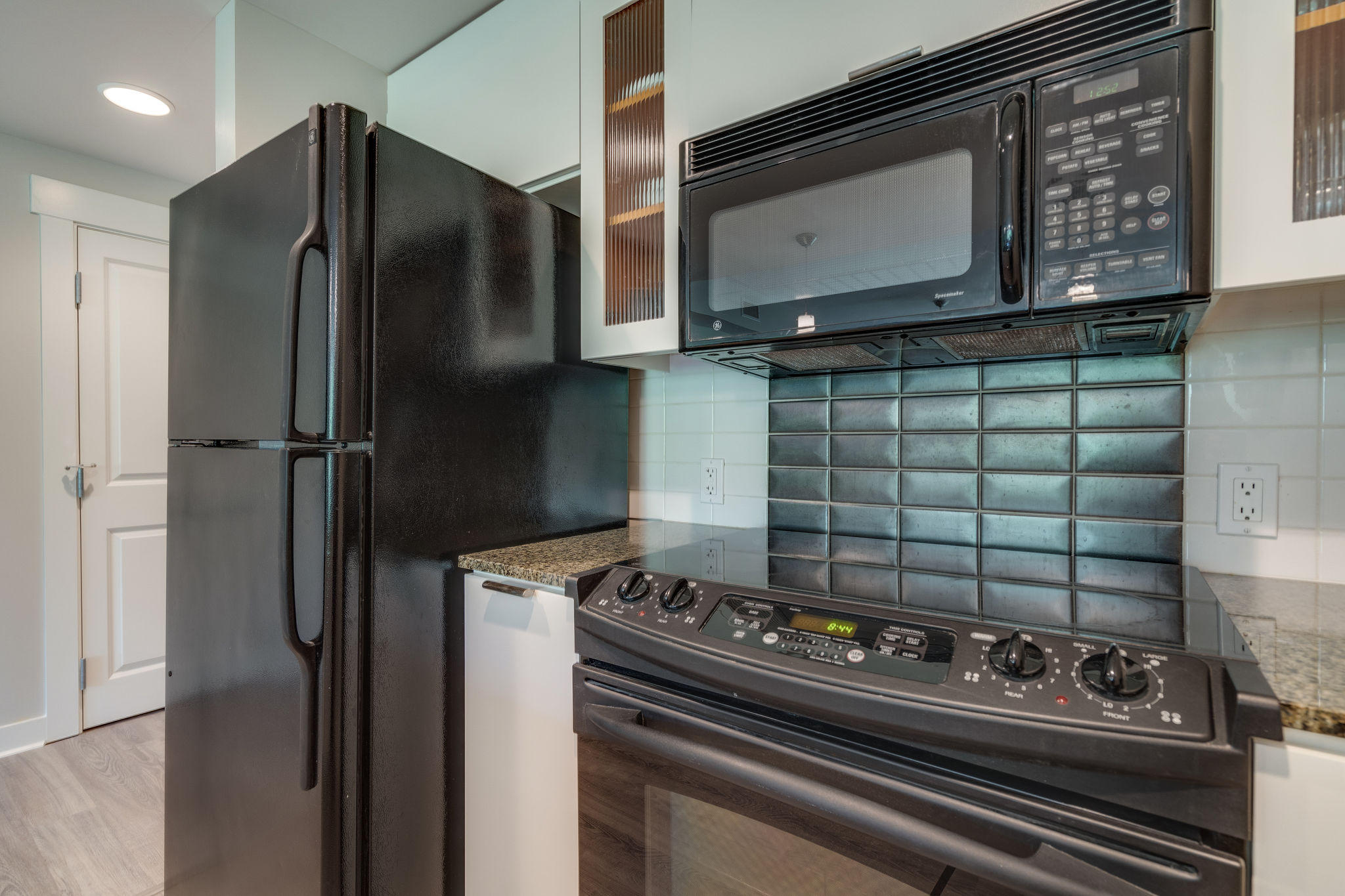 BAHIA CONDO - Residential