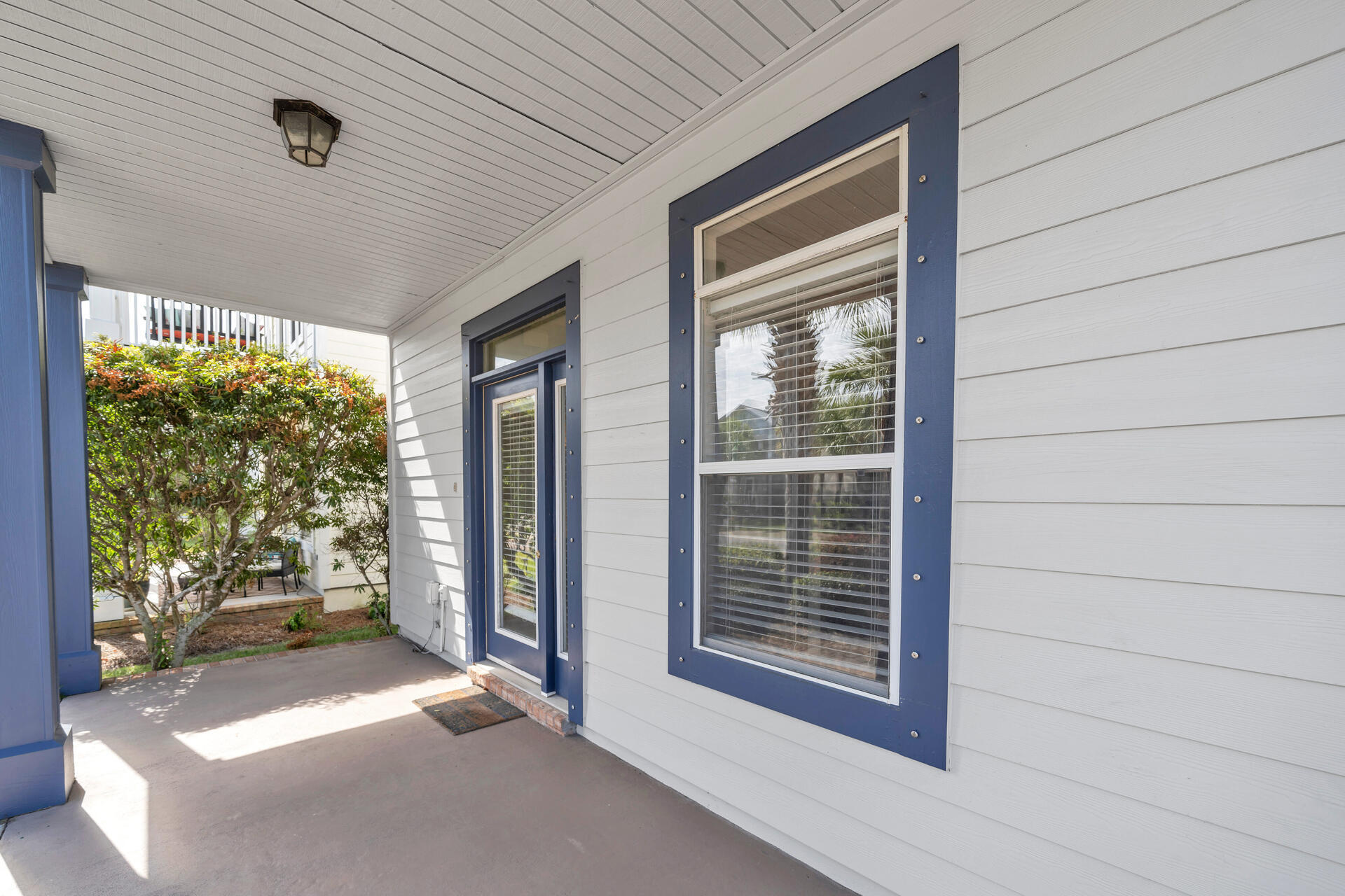 EAGLE BAY - Residential