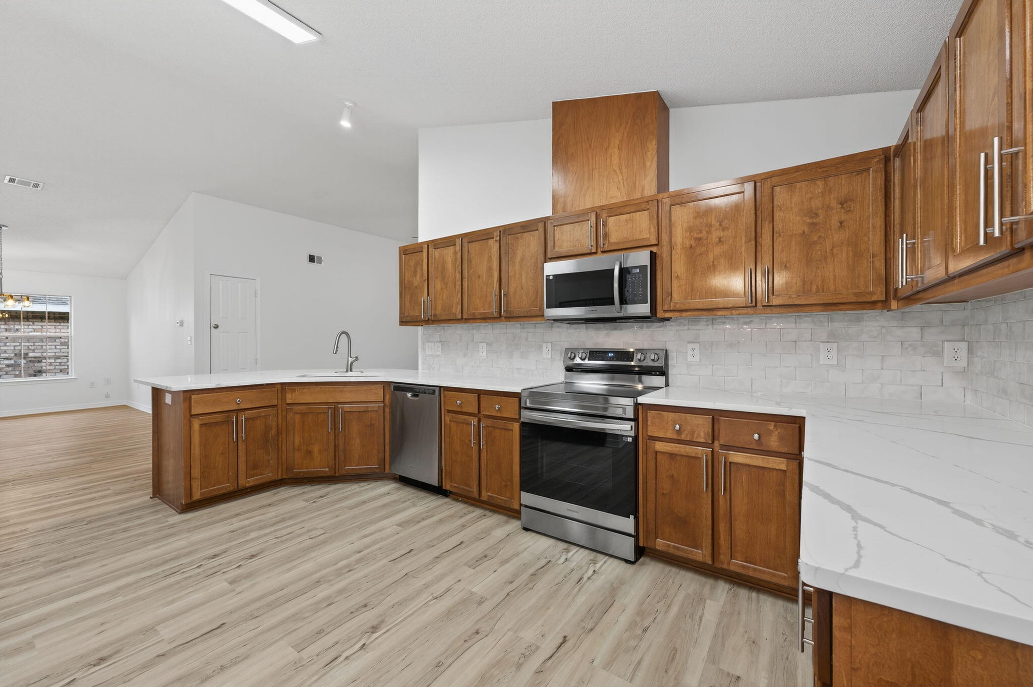 EMERALD VILLAGE S/D - Residential