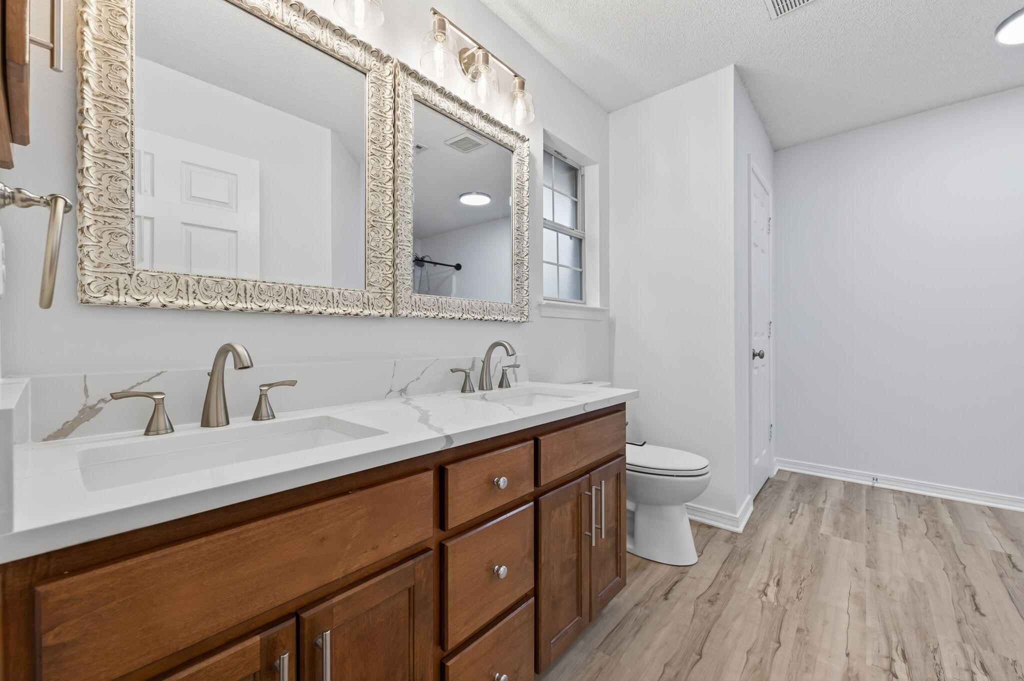 EMERALD VILLAGE S/D - Residential