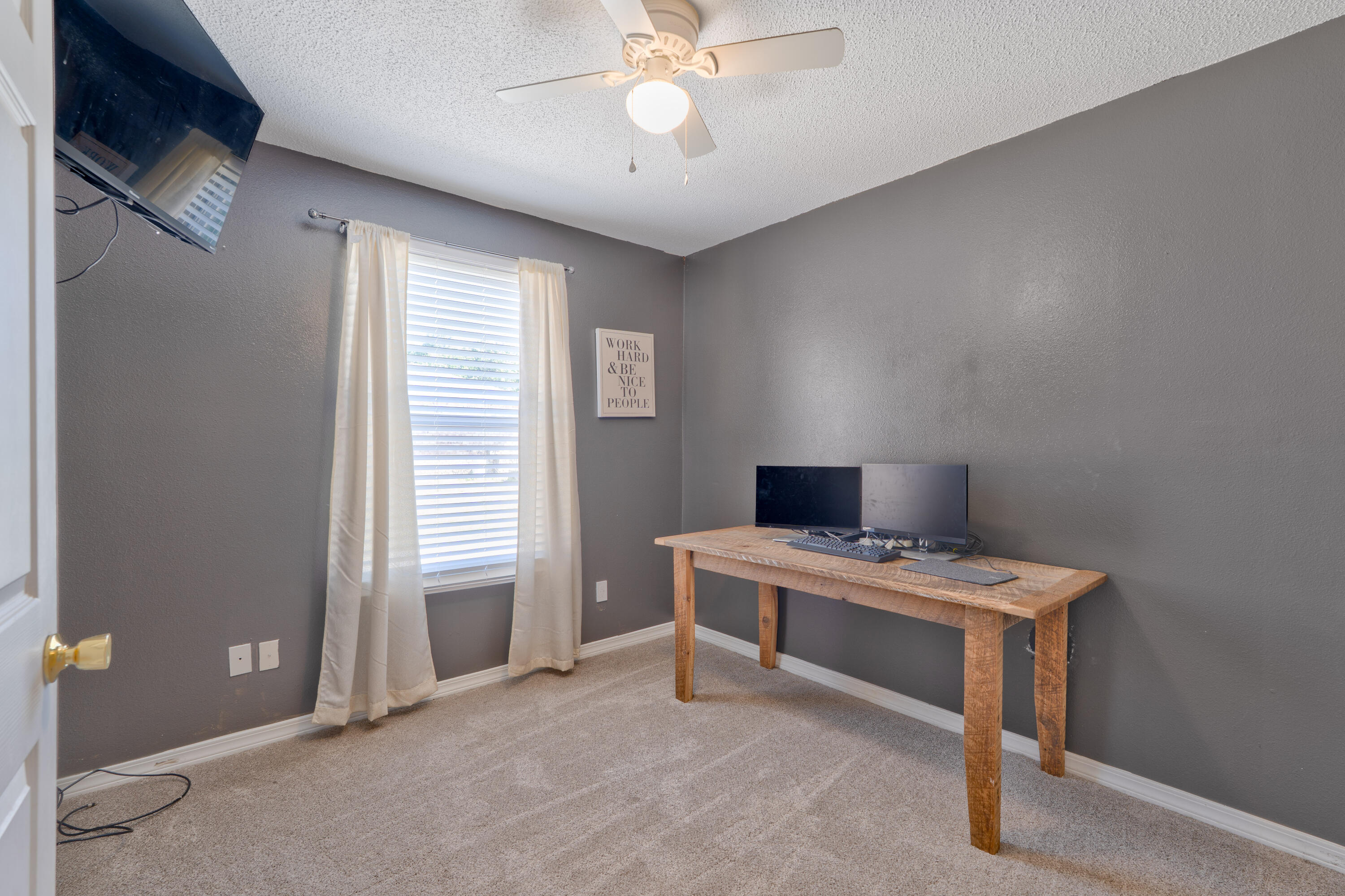 COUNTRYVIEW ESTATES 10TH ADDN - Residential