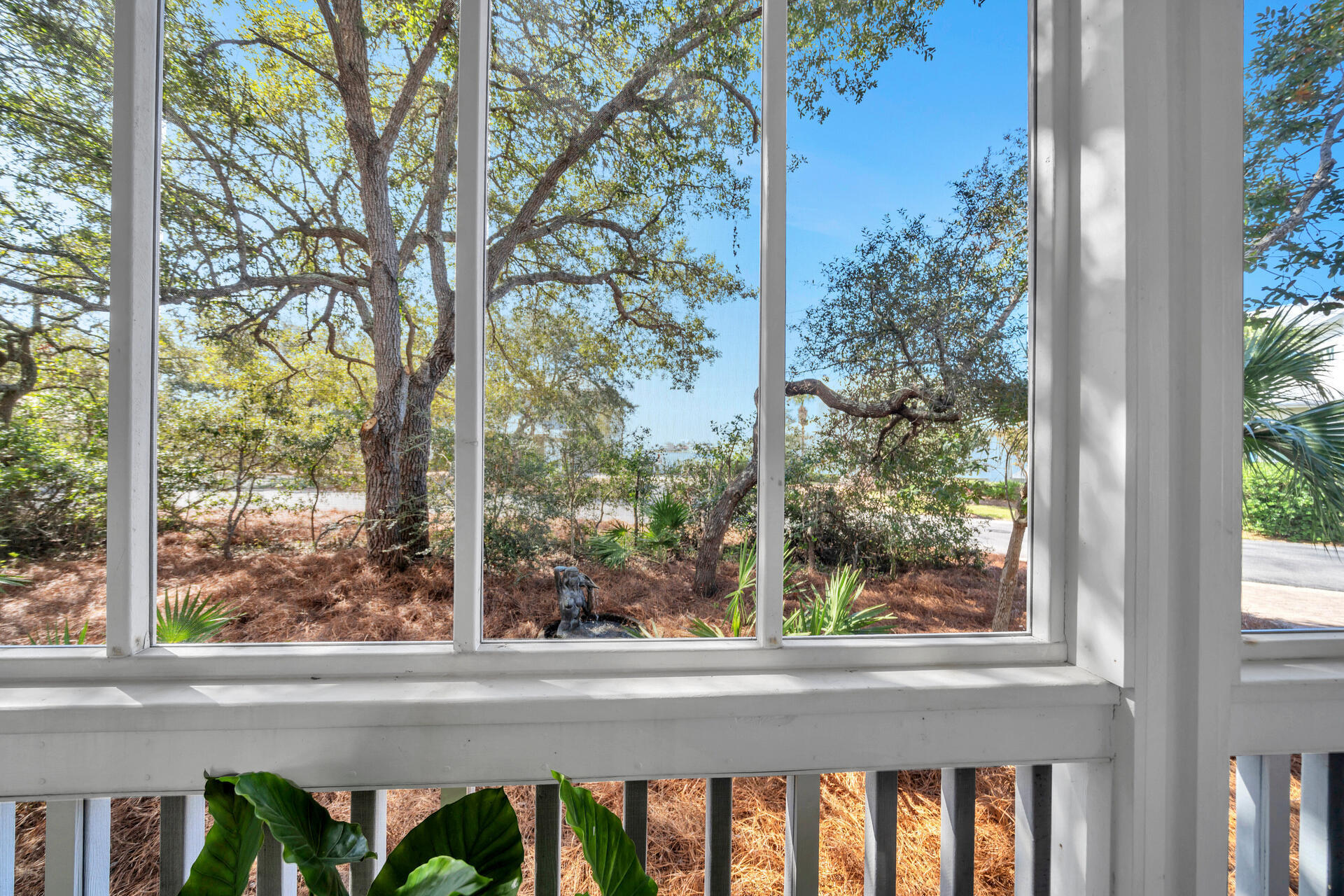 LAKEWOOD POINTE ESTATES - Residential
