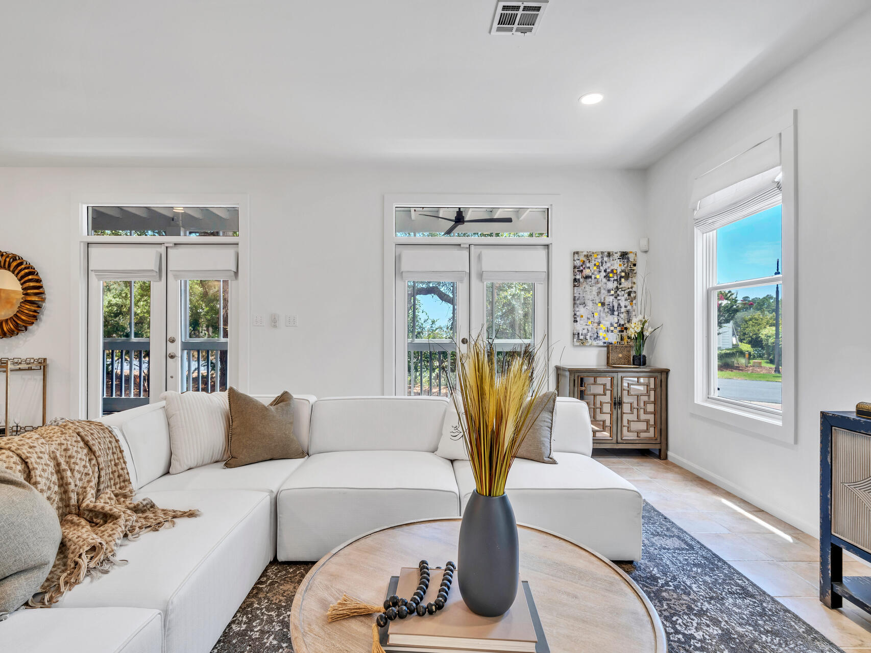 LAKEWOOD POINTE ESTATES - Residential